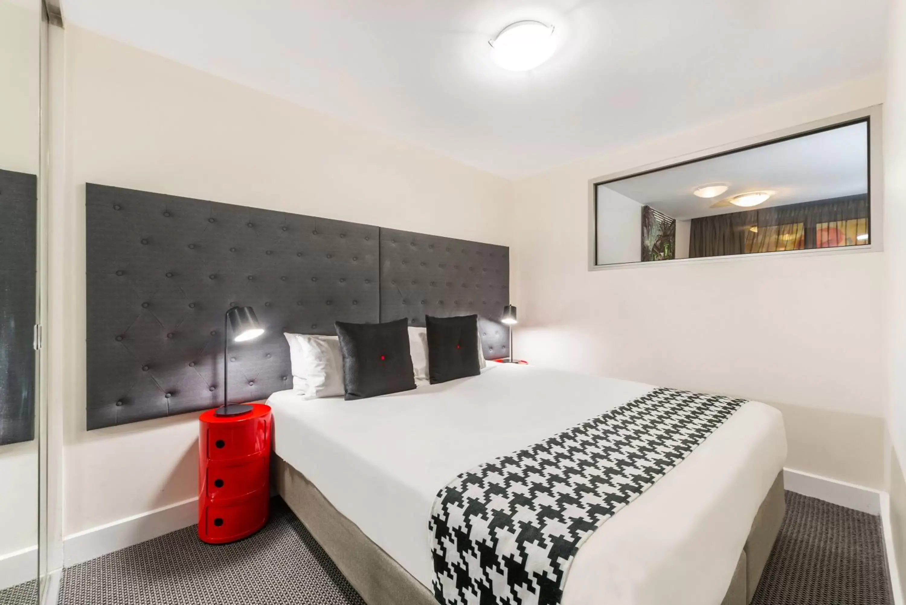 Bedroom, Bed in Quality Apartments Melbourne Central
