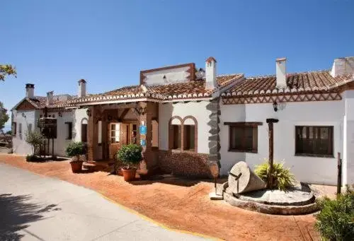 Facade/entrance, Property Building in Hotel Rural Almazara