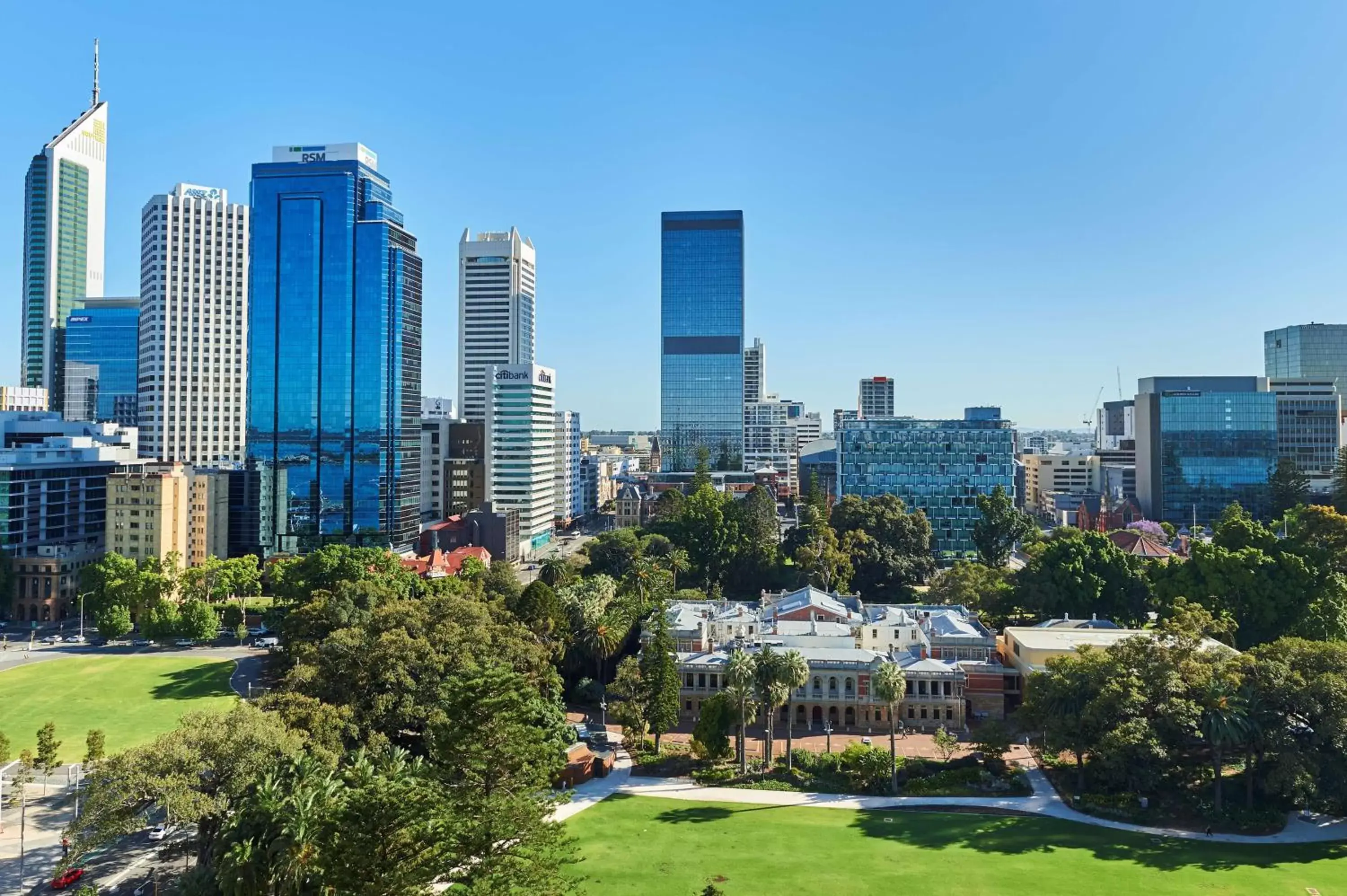 Property building in Doubletree By Hilton Perth Waterfront