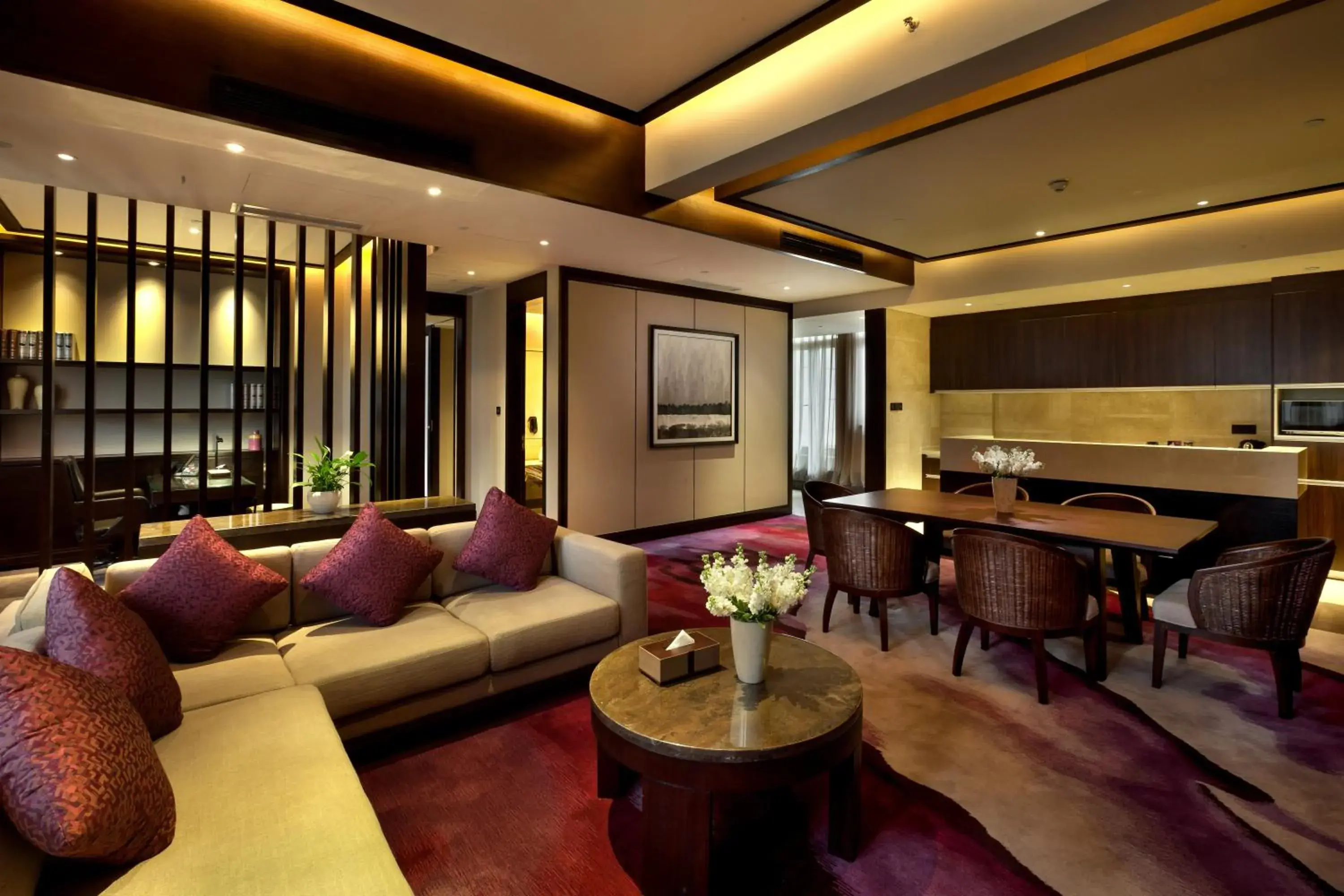 Photo of the whole room, Seating Area in Crowne Plaza Chongqing New North Zone, an IHG Hotel