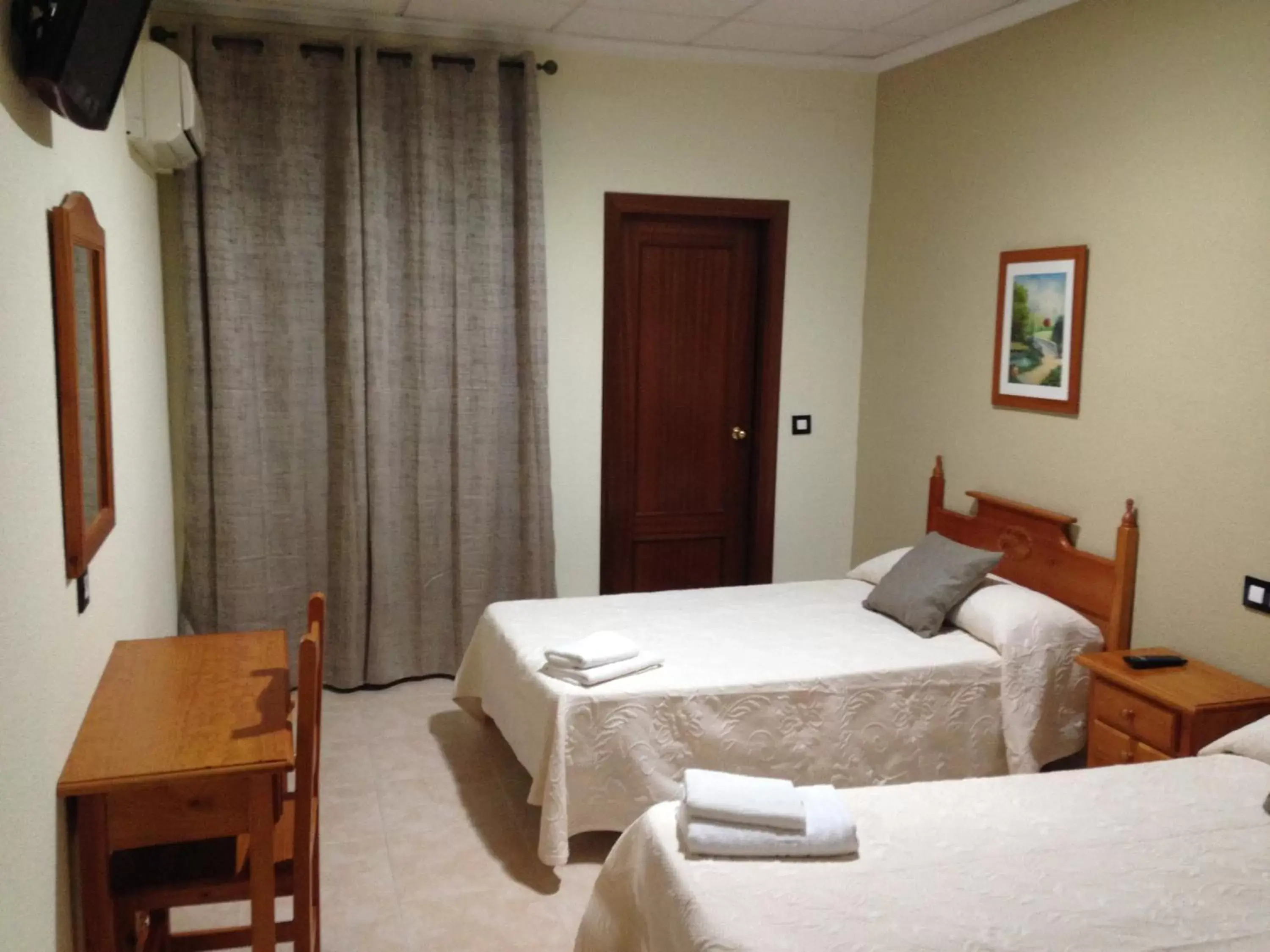 Bedroom, Bed in Hotel Don Juan