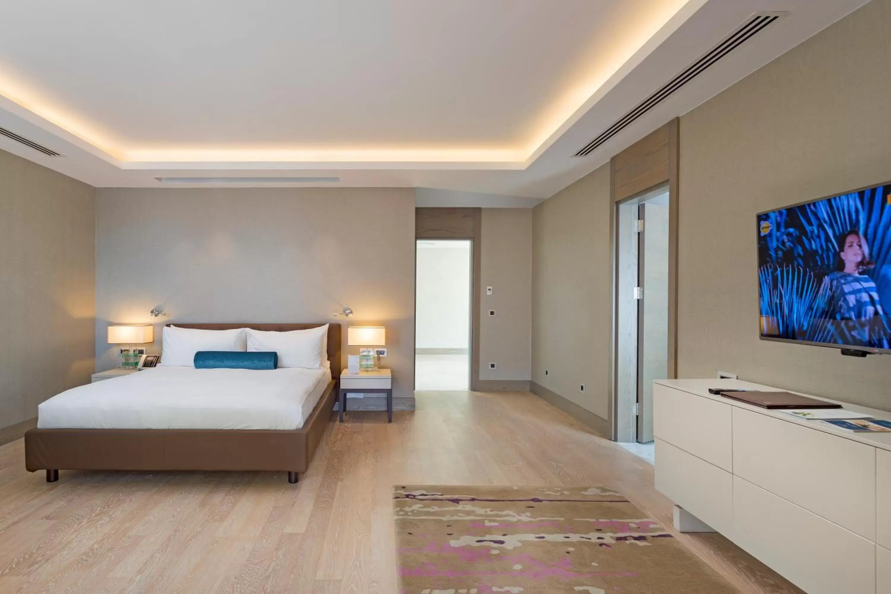 Shower, Bed in Sirene Luxury Hotel Bodrum