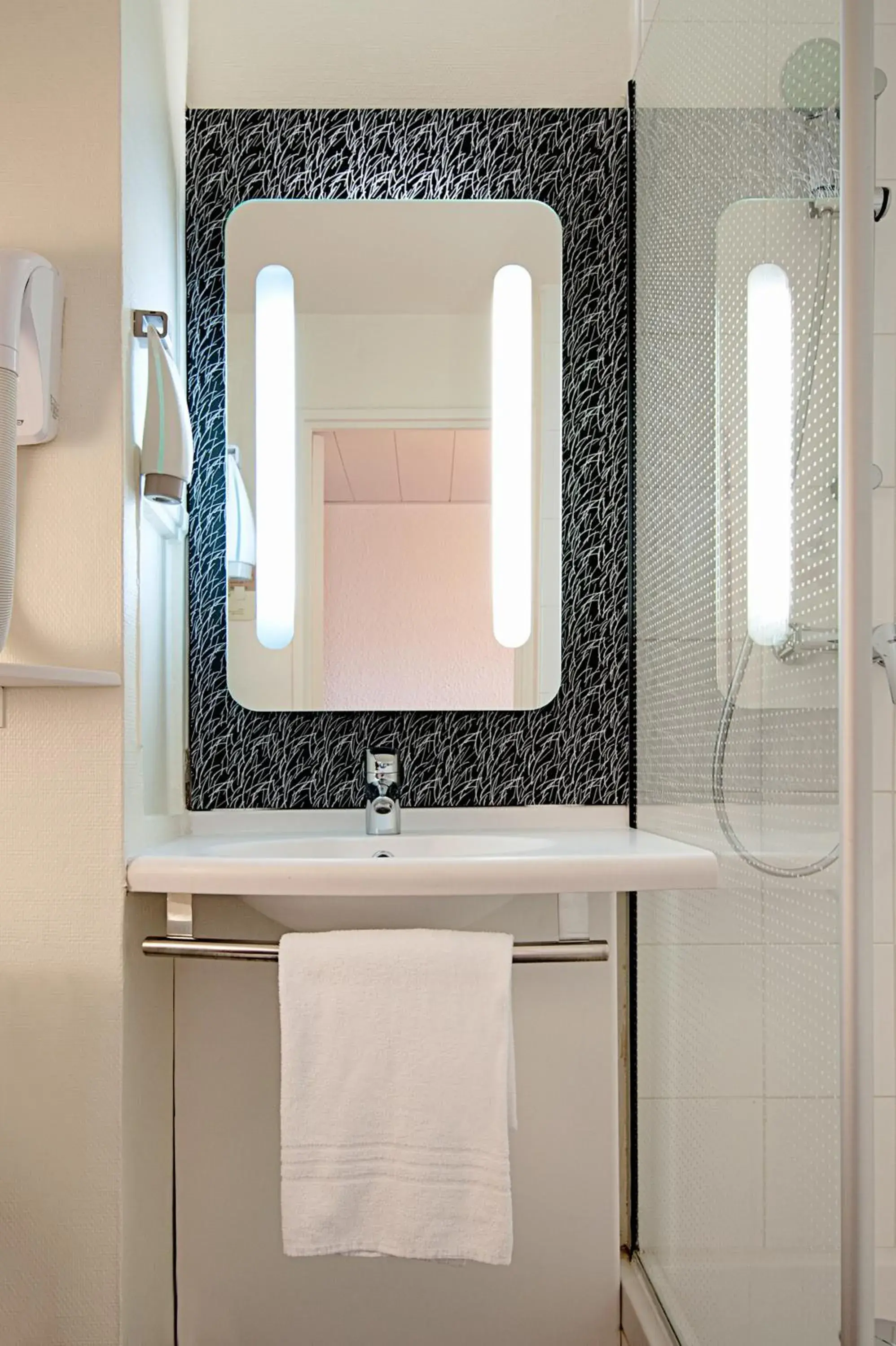 Bathroom in Ibis Cornella Bathroom in Ibis Cornella