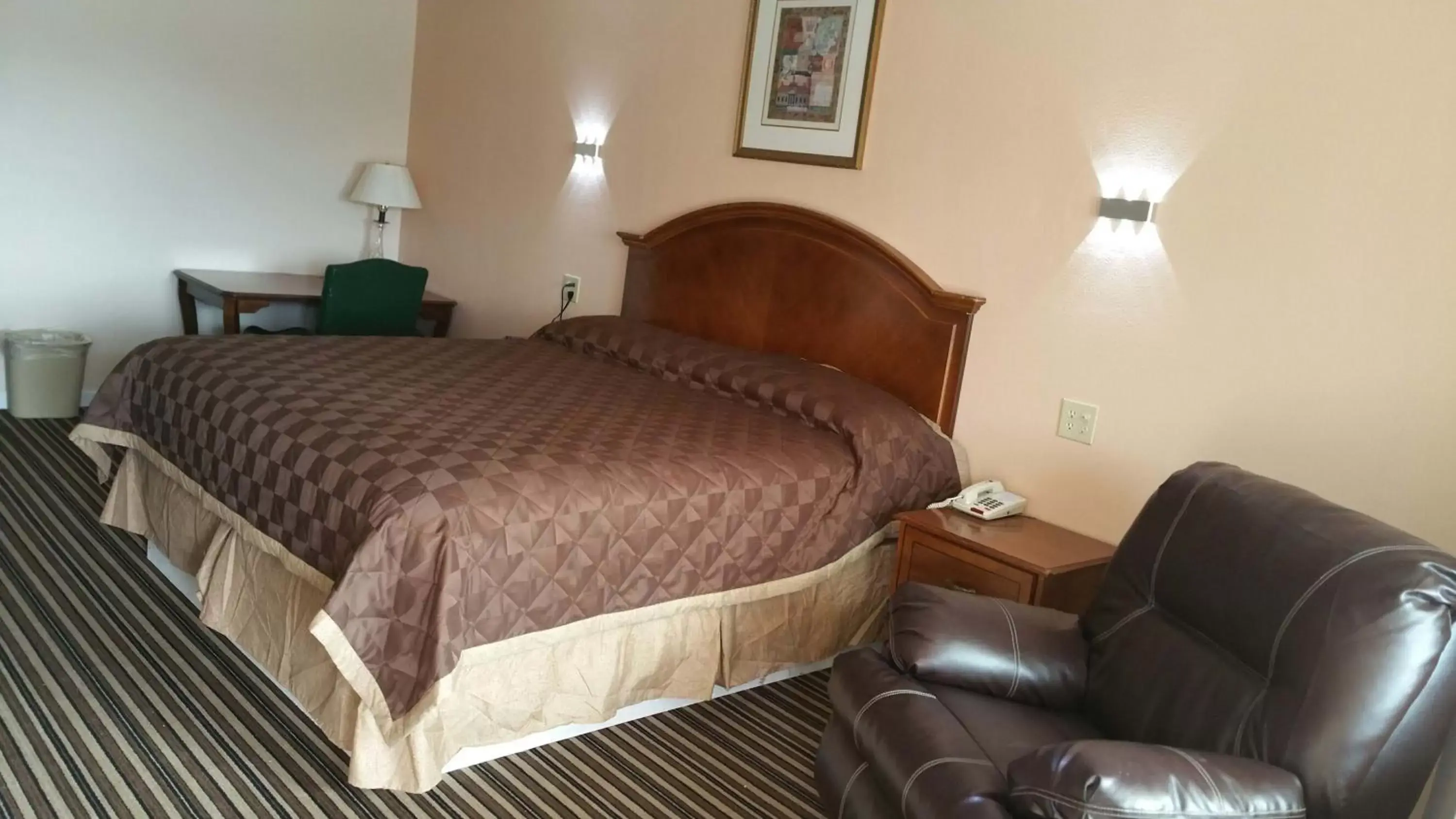 Bed in Denver City Motel