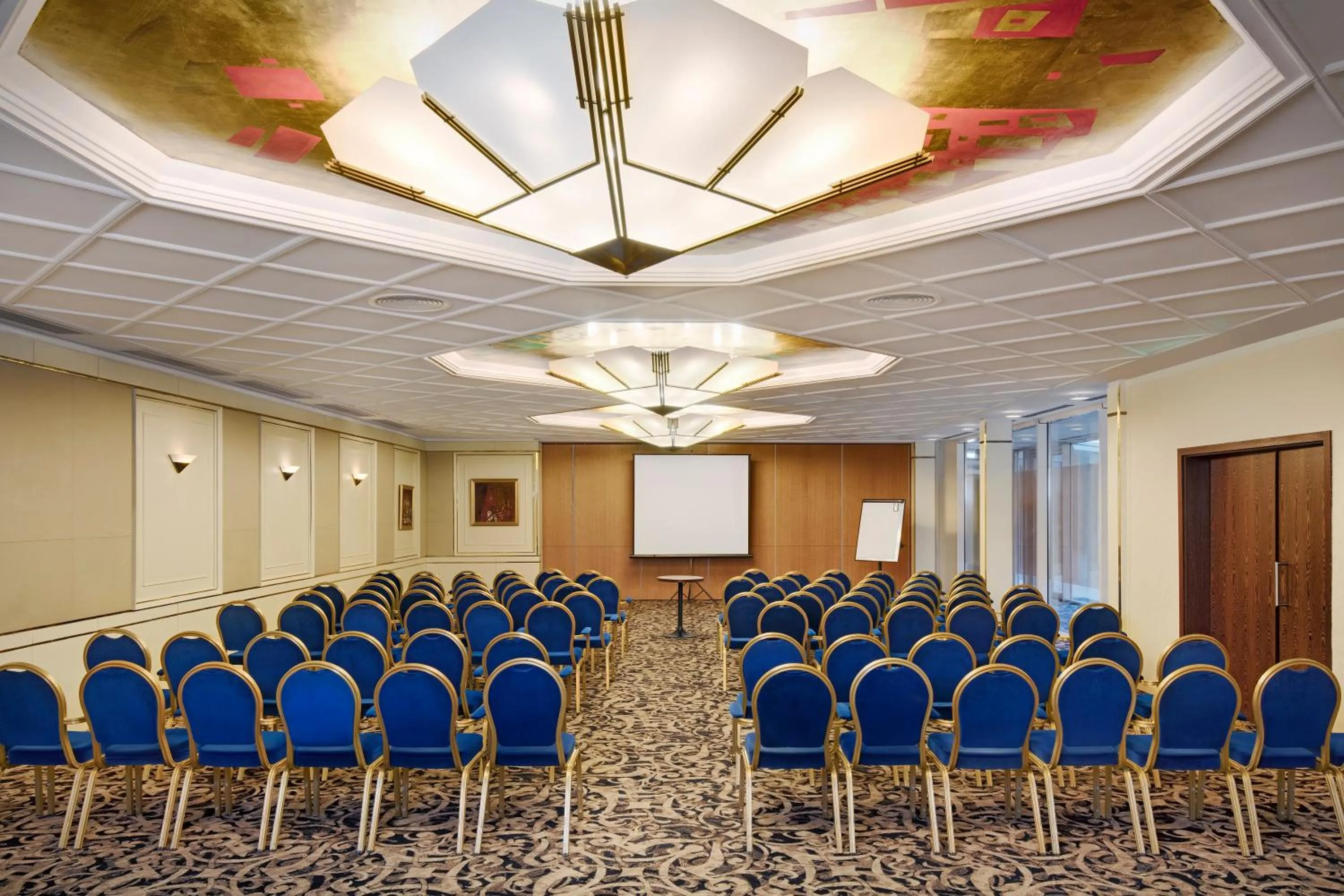 Business facilities in Crowne Plaza Bucharest by IHG