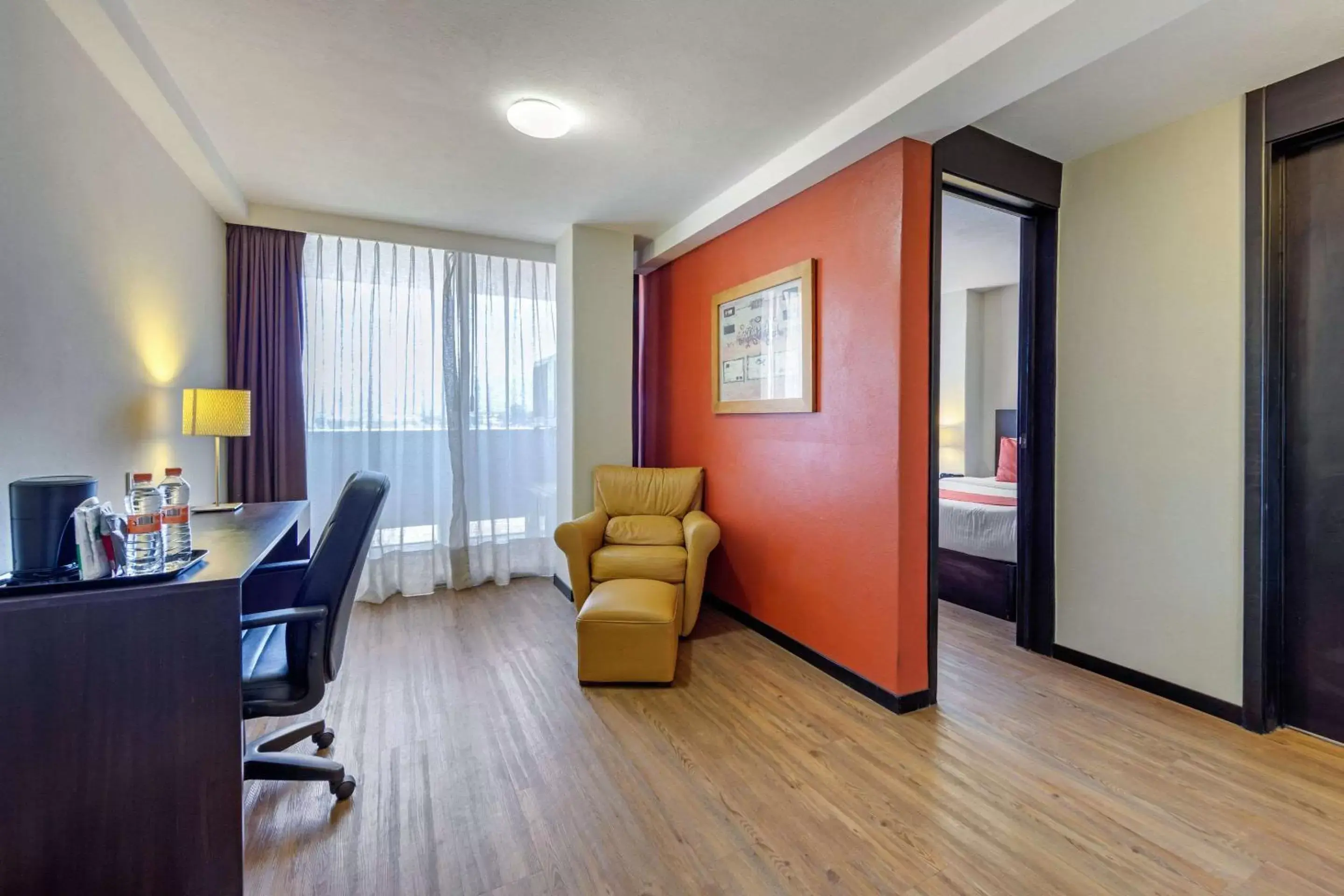 Bedroom, Seating Area in Comfort Inn San Luis Potosi