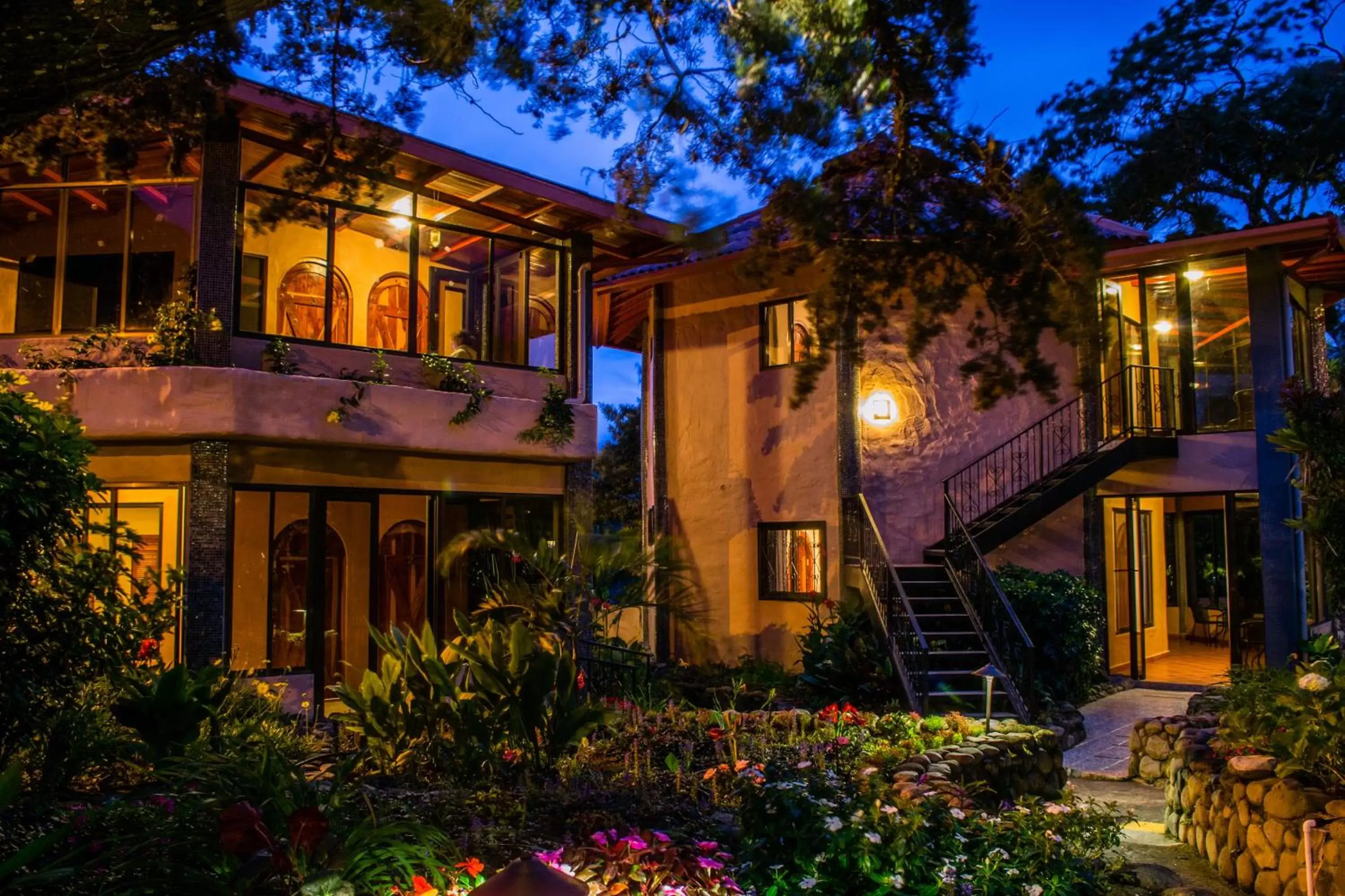 Facade/entrance in The Inn at Palo Alto Facade/entrance in The Inn at Palo Alto