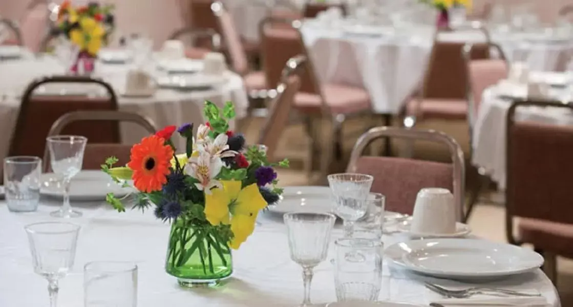 Decorative detail, Restaurant/Places to Eat in Wallace Inn