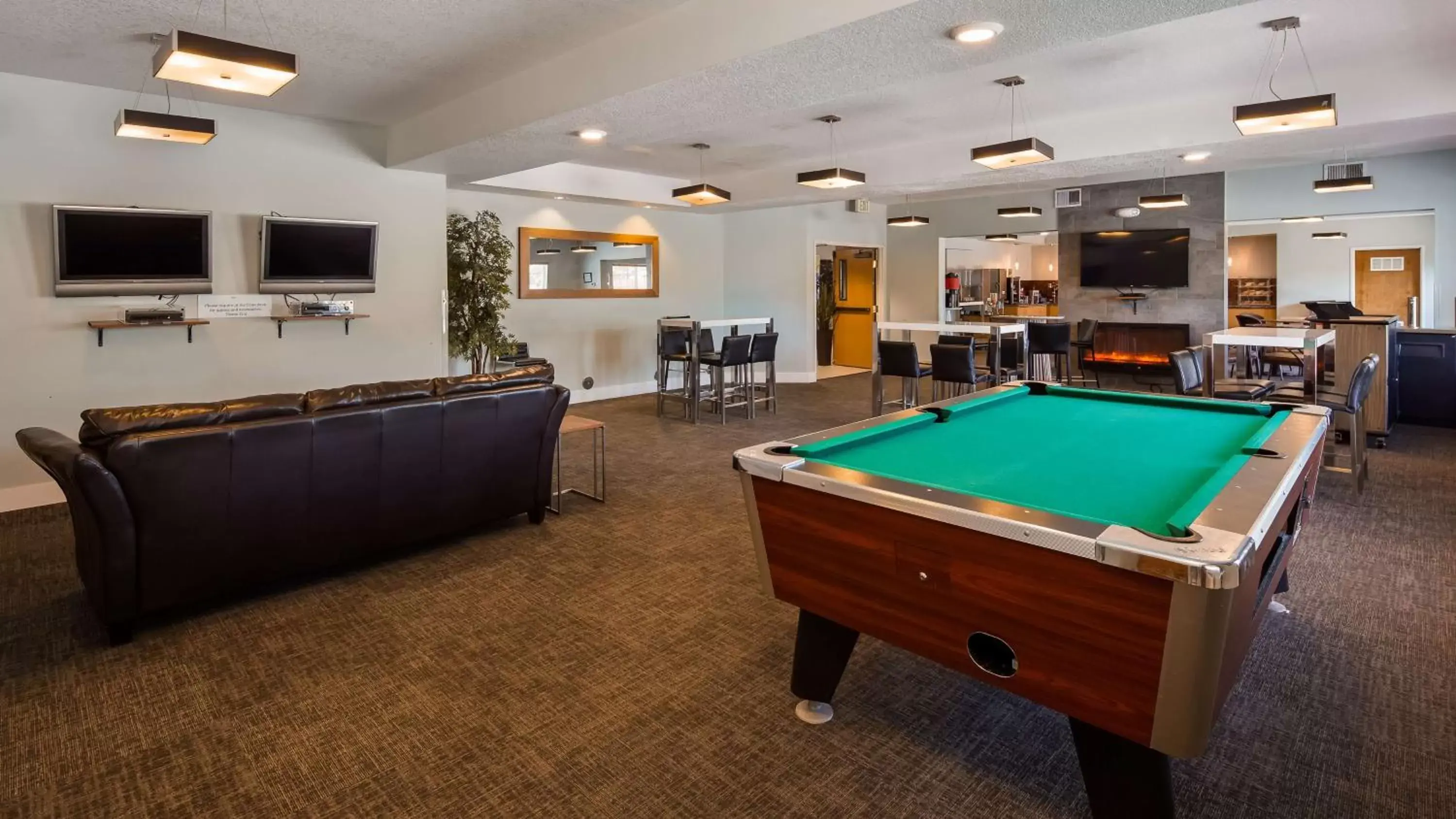 On site, Billiards in Best Western Plus Liberty Lake Inn
