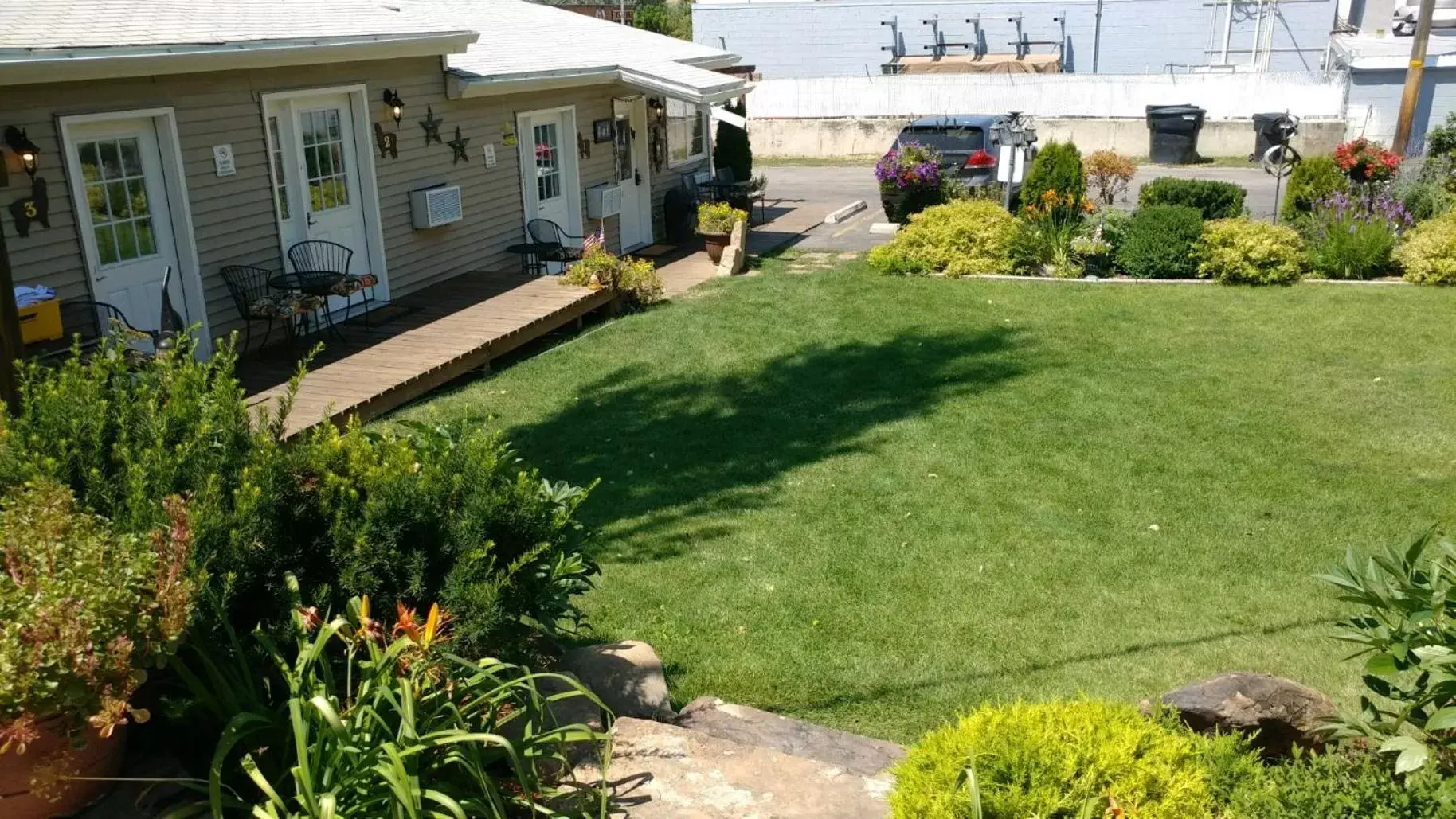 Garden in Alpaca Inn