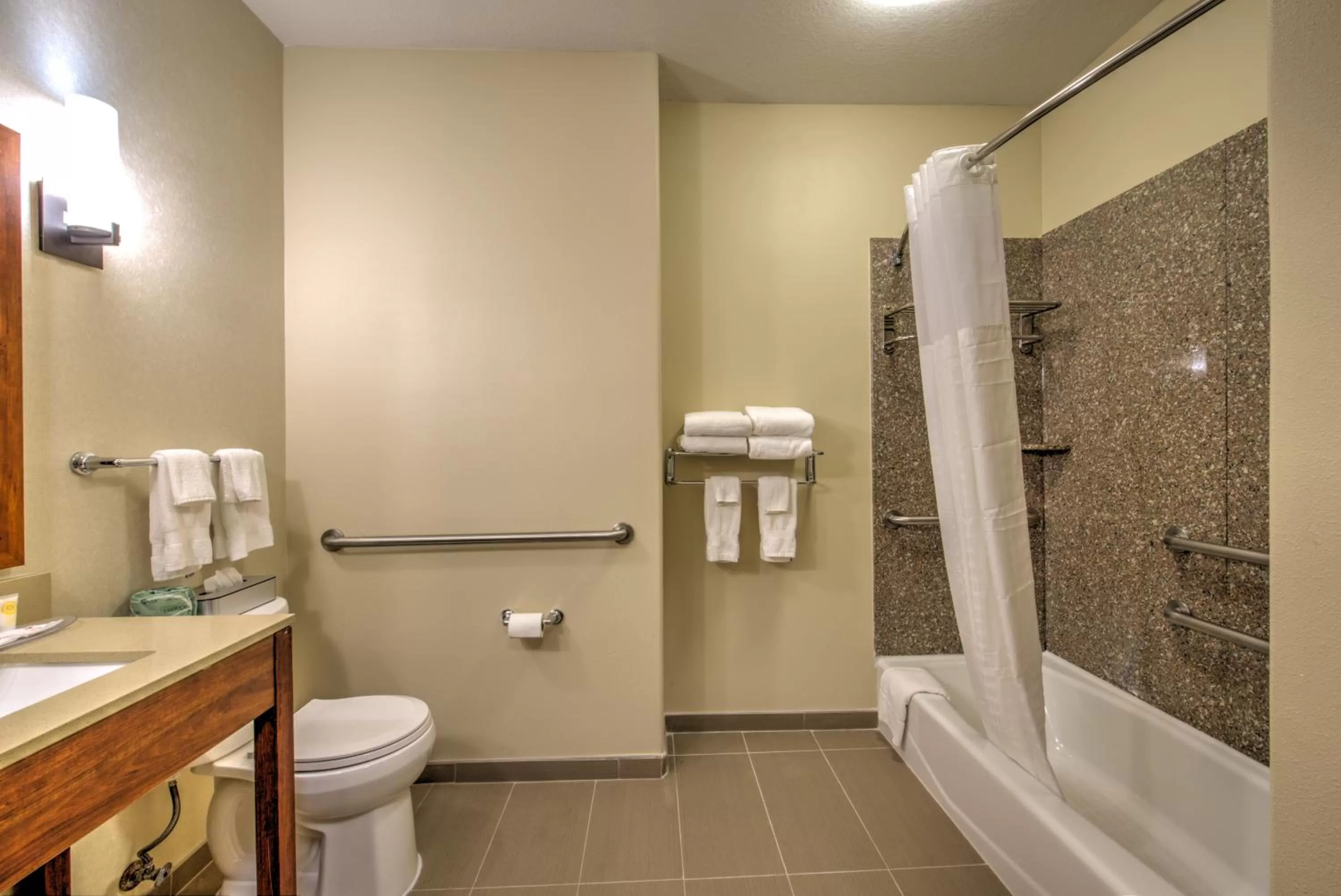 Bathroom in Comfort Suites Tomball Medical Center