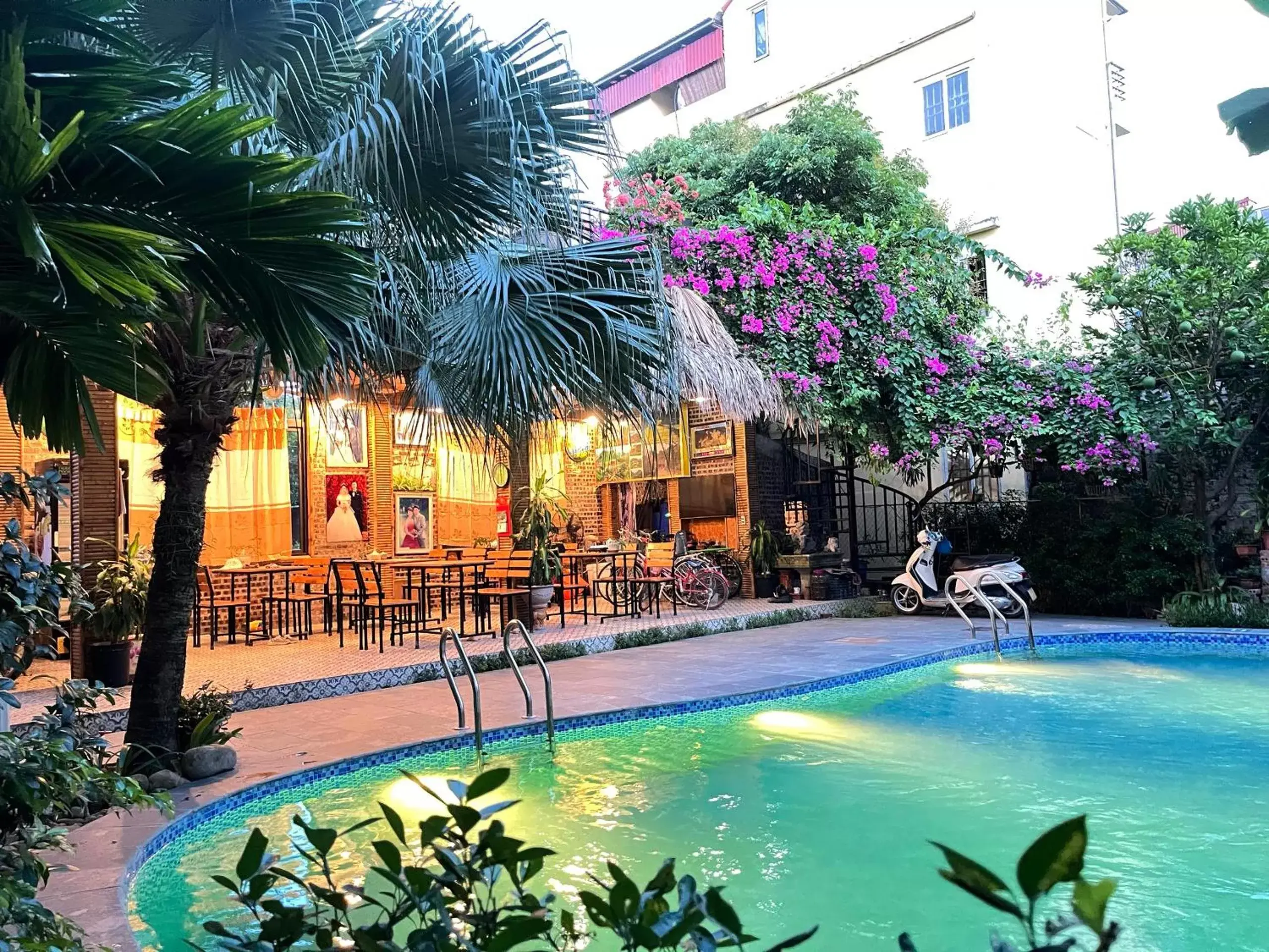 Restaurant/places to eat in Tam Coc Full House Homestay Restaurant/places to eat in Tam Coc Full House Homestay