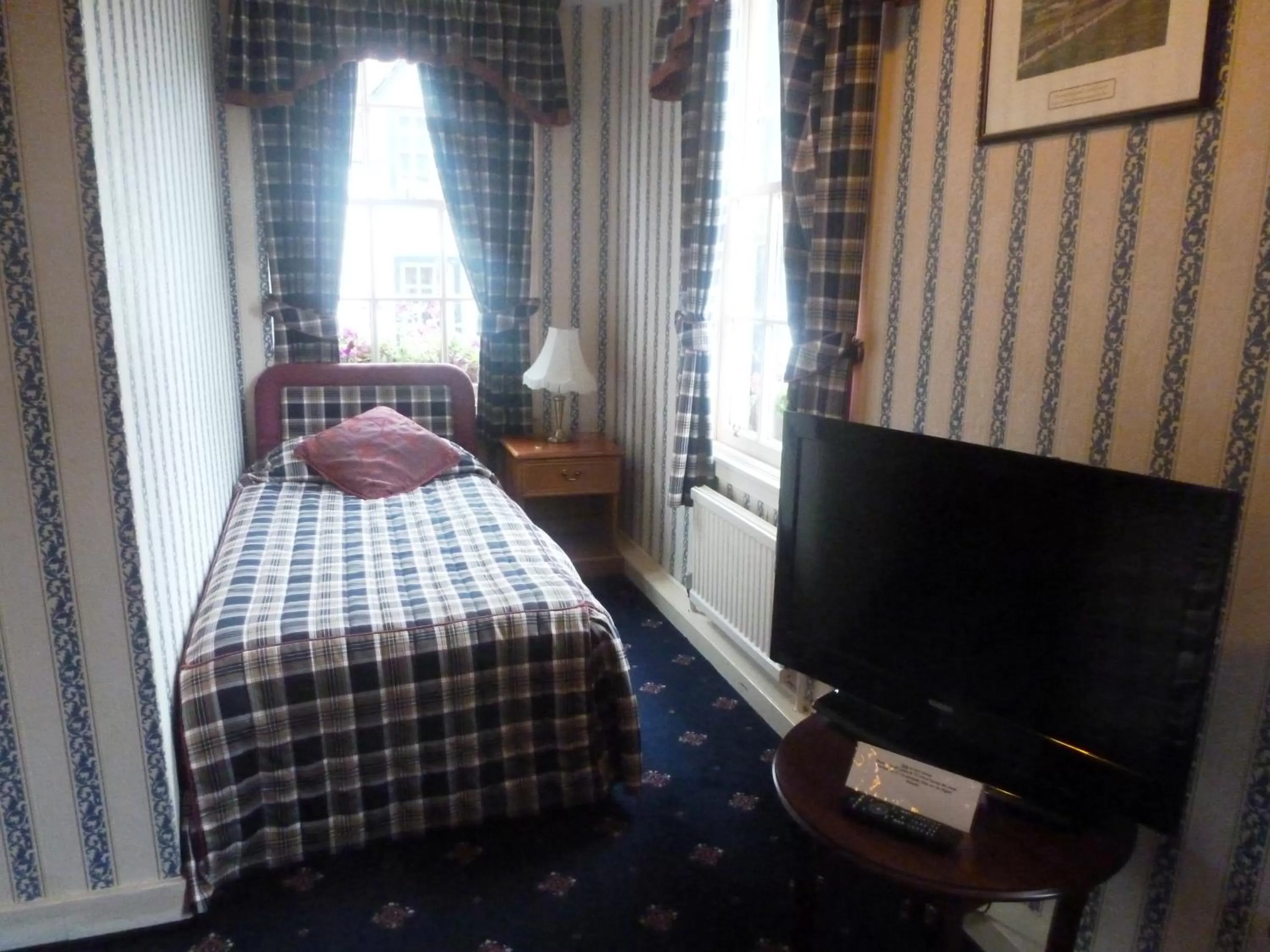 Bedroom, Bed in Moulin Hotel