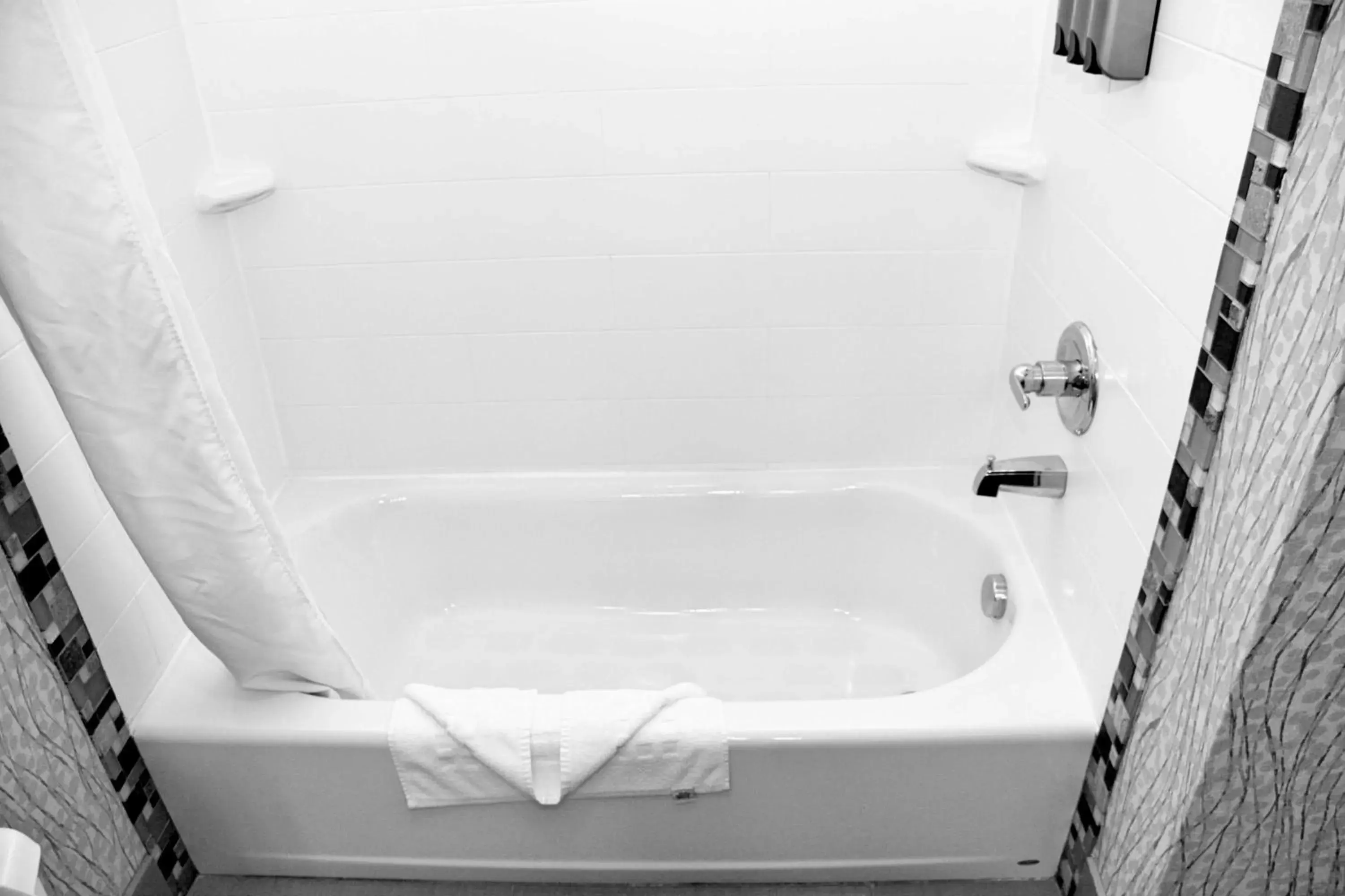 King Suite - Disability Access in Best Western Plus Jackson Downtown Coliseum King Suite - Disability Access in Best Western Plus Jackson Downtown Coliseum