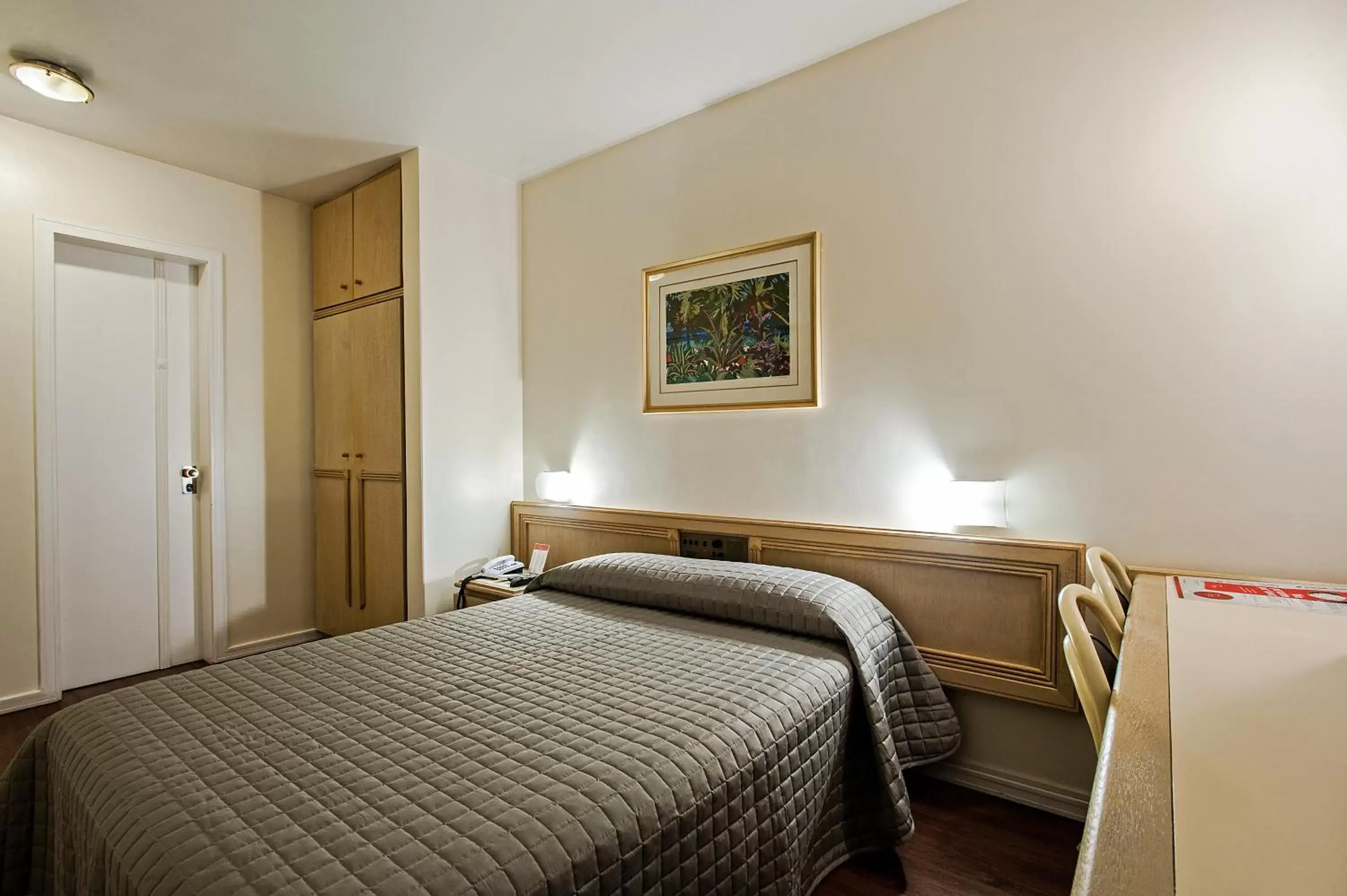 Photo of the whole room, Bed in Trevi Hotel e Business Photo of the whole room, Bed in Trevi Hotel e Business
