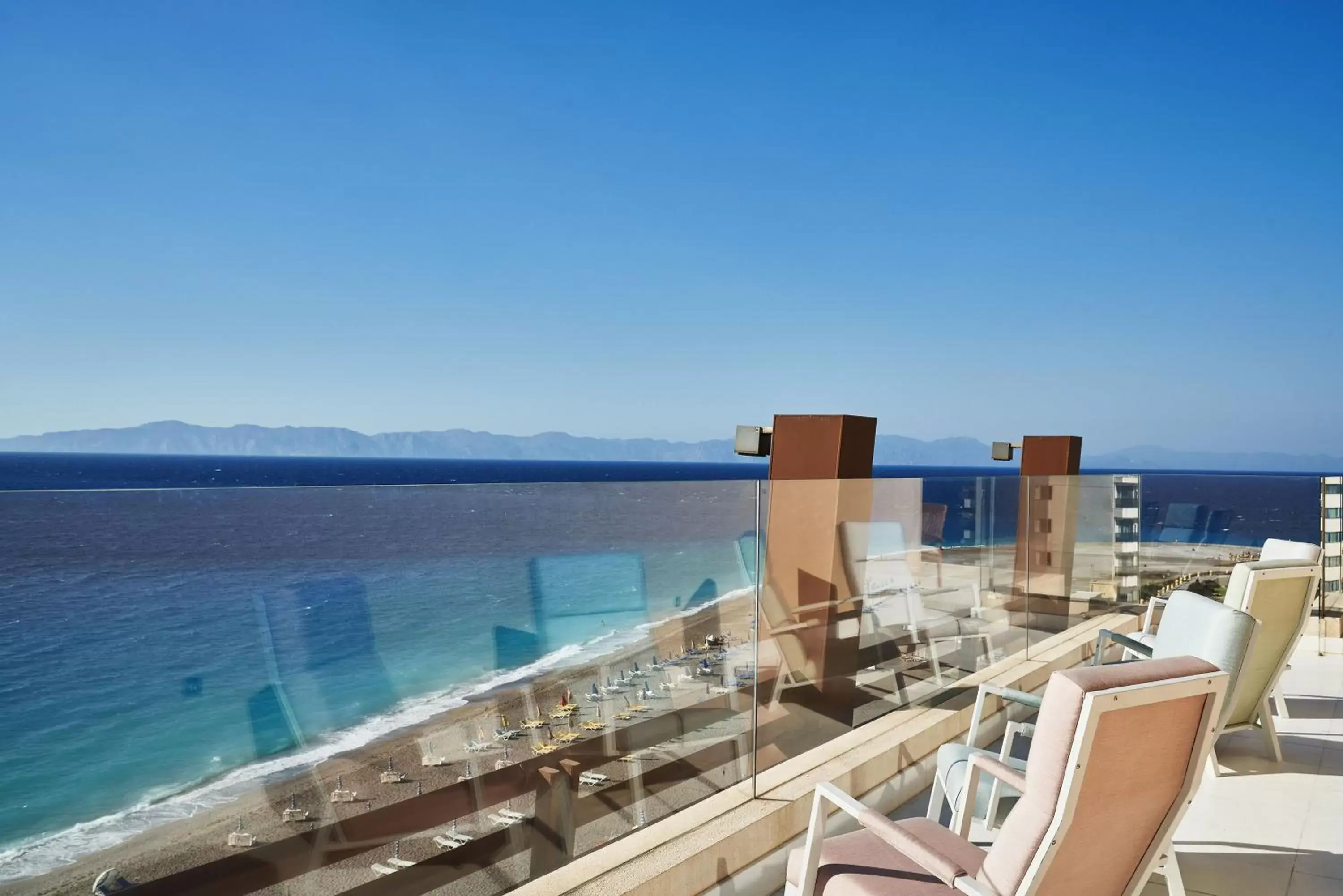 Balcony/Terrace in Bellevue On The Beach Suites