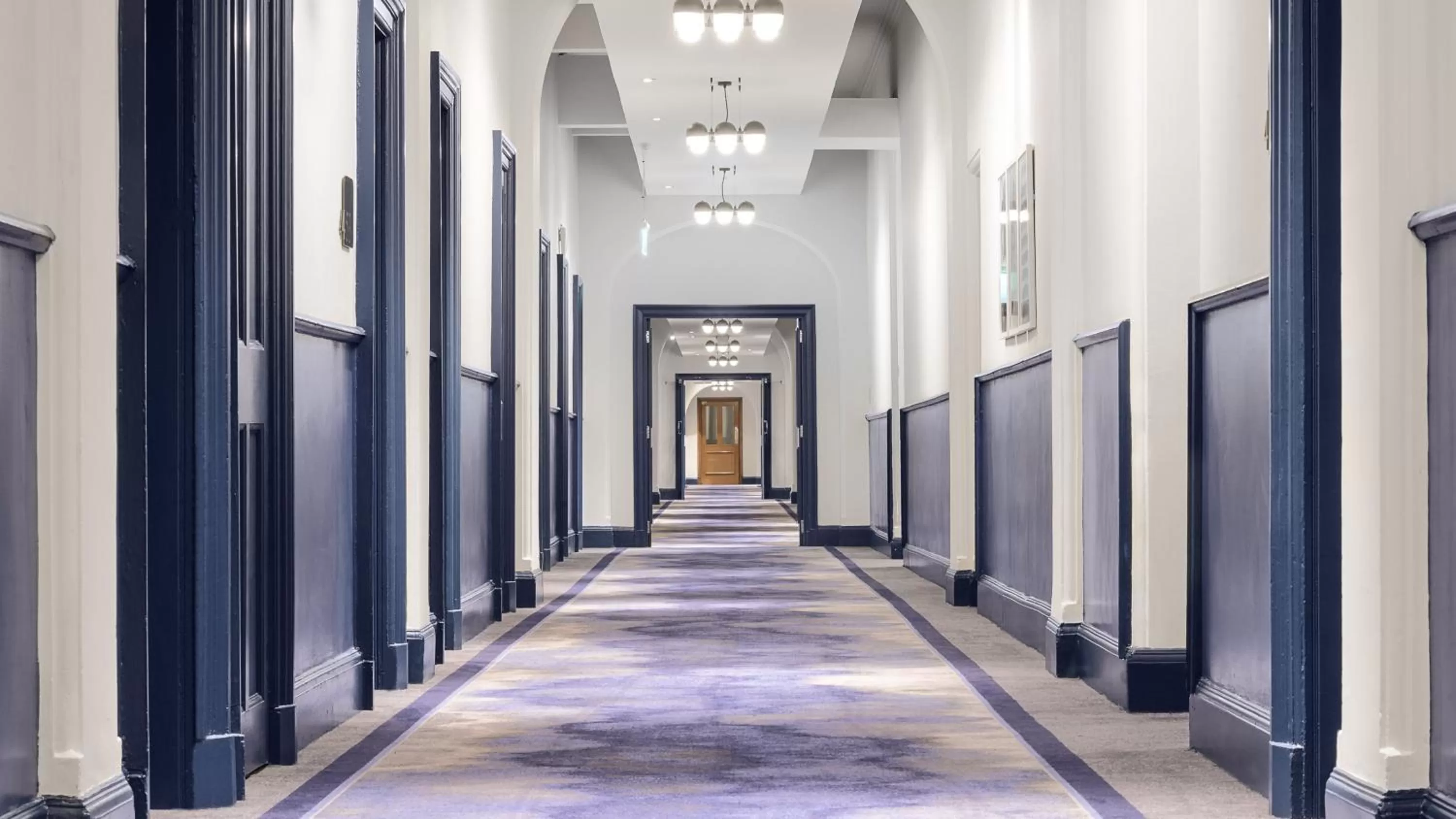 Lobby or reception in voco Grand Central Glasgow by IHG