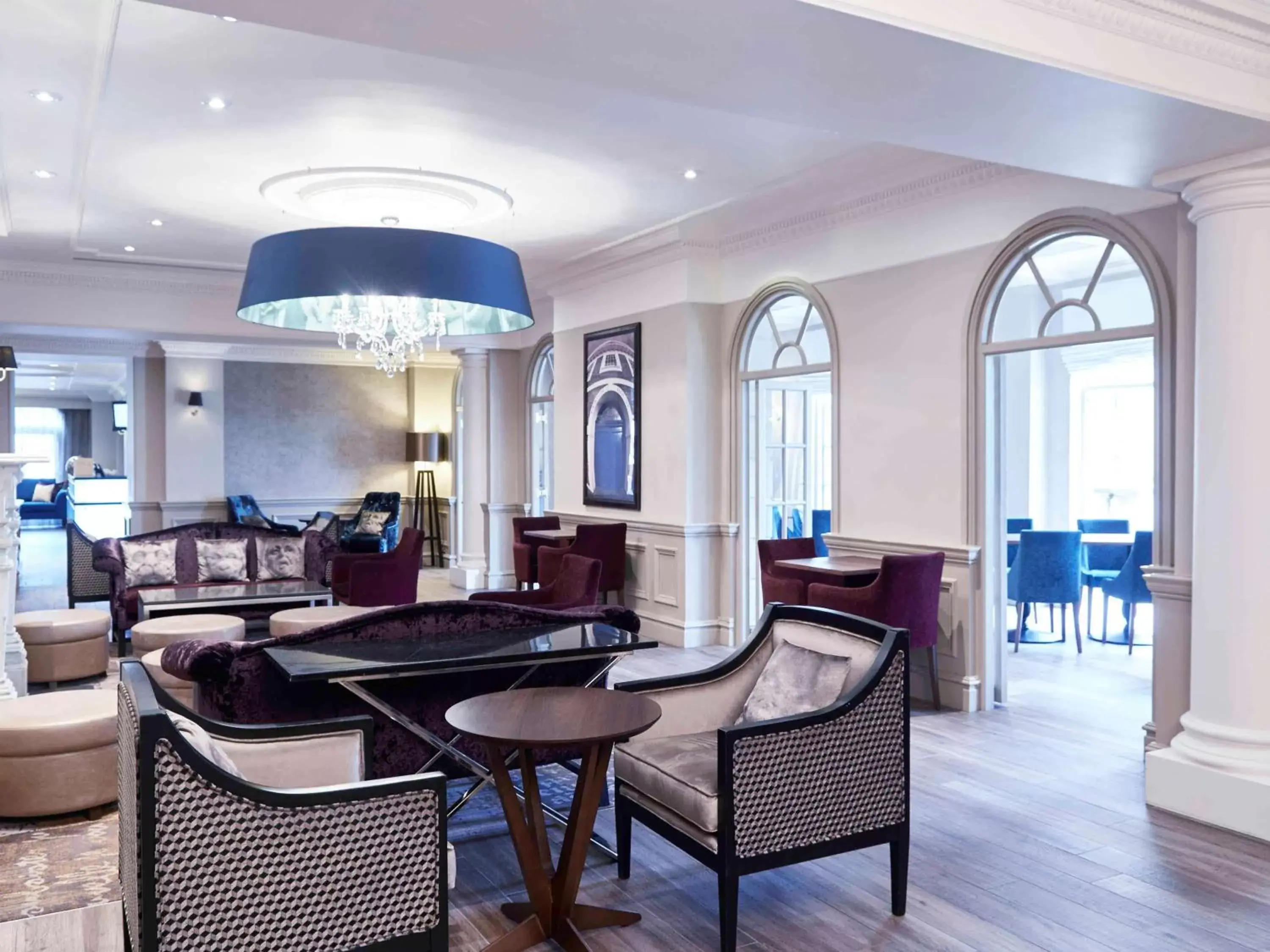 Lounge or bar in Mercure Exeter Southgate Hotel