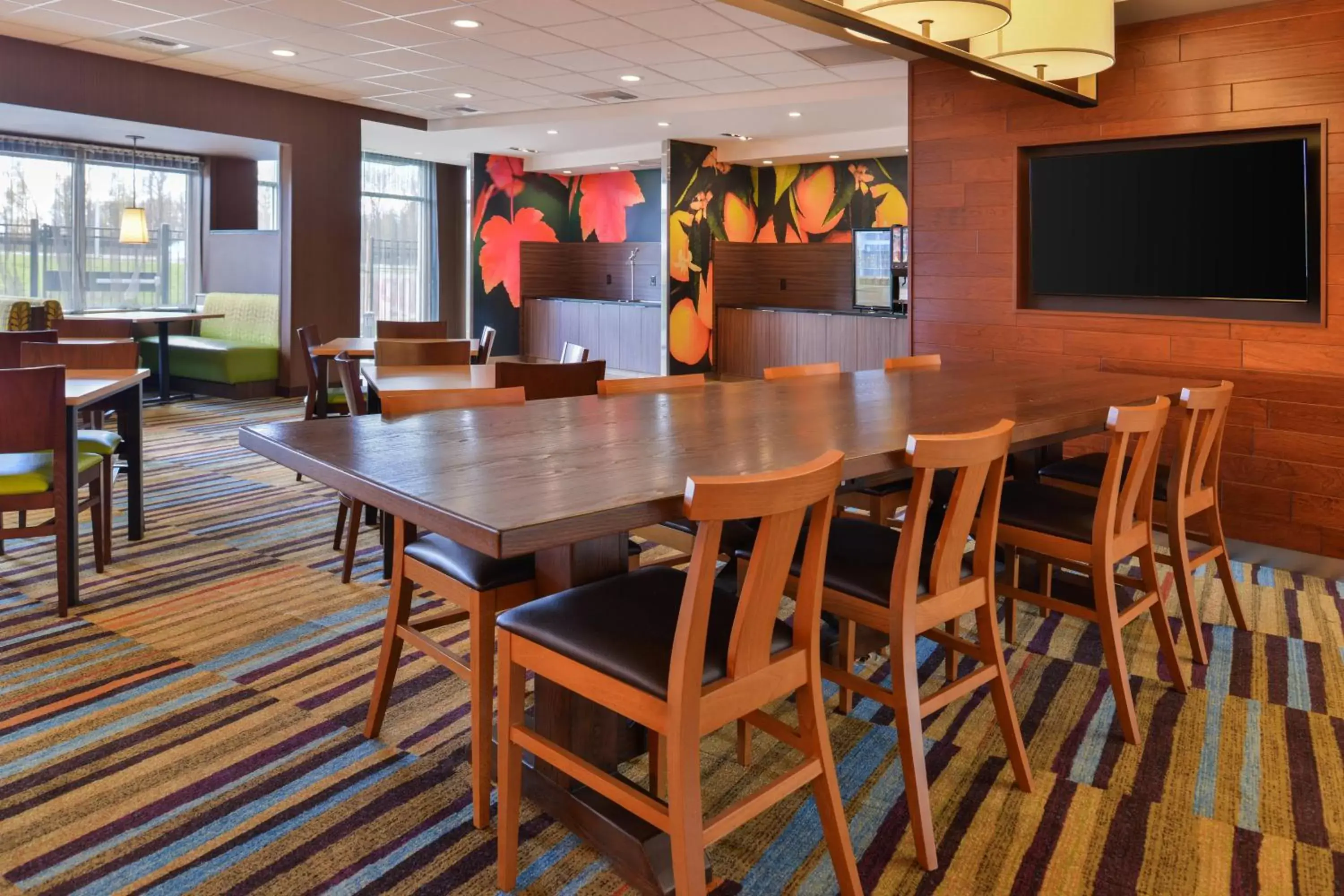 Restaurant/places to eat in Fairfield Inn & Suites by Marriott Eugene East/Springfield