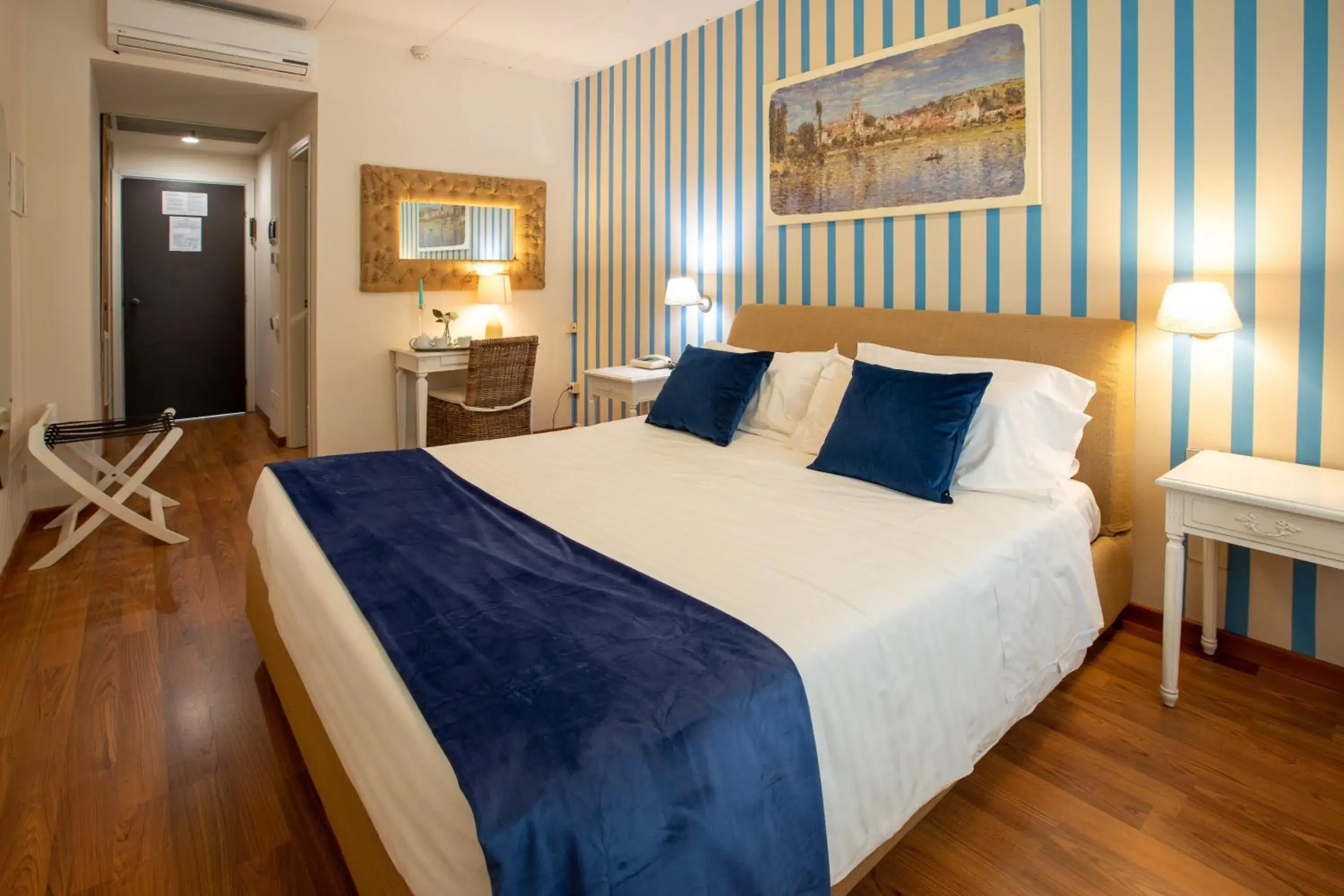 Bed in Hotel Palace del Conero