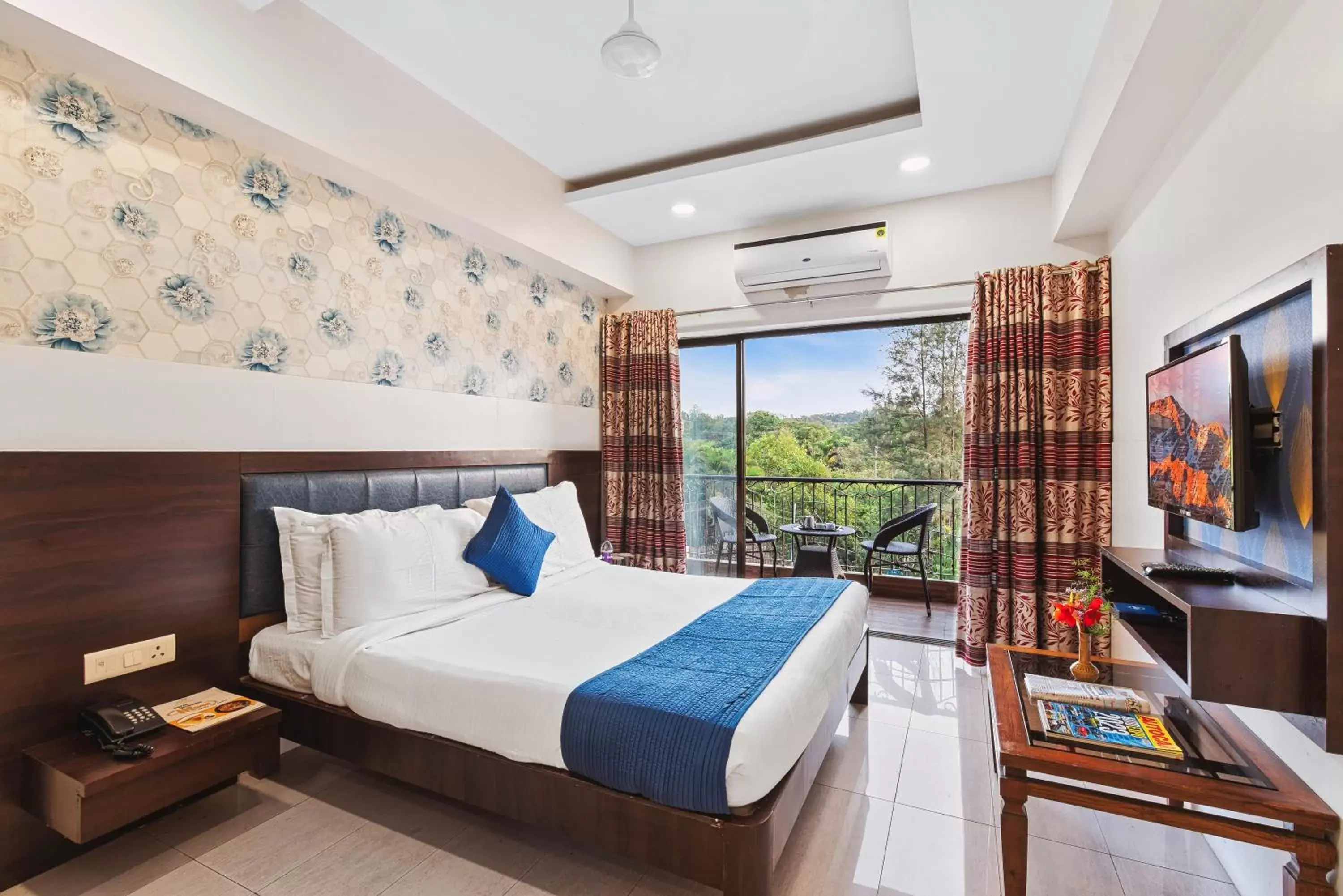 TV and multimedia, Bed in Mayur Retreat & Spa TV and multimedia, Bed in Mayur Retreat & Spa