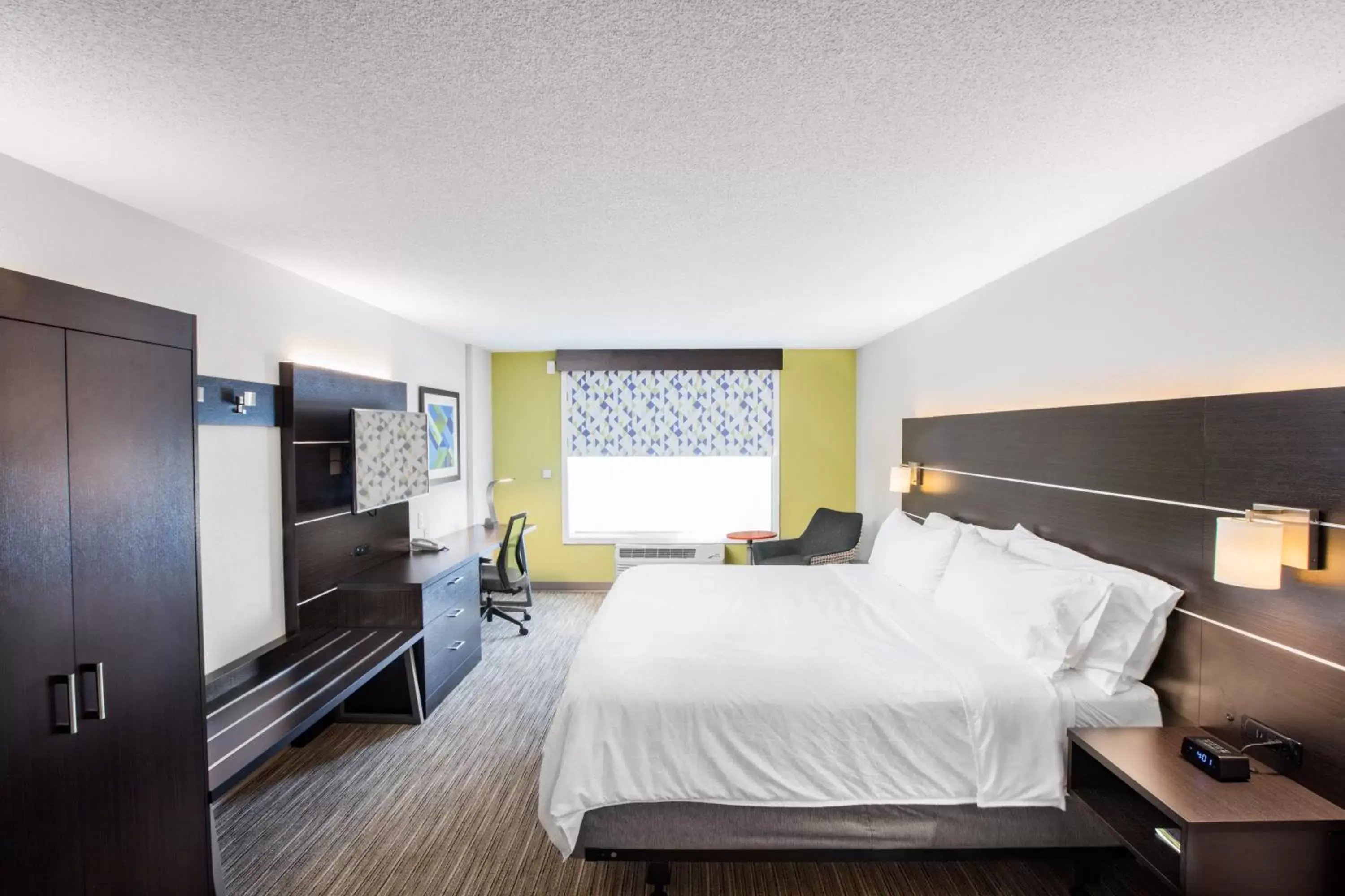 Photo of the whole room in Holiday Inn Express Hotel & Suites Altoona-Des Moines, an IHG Hotel
