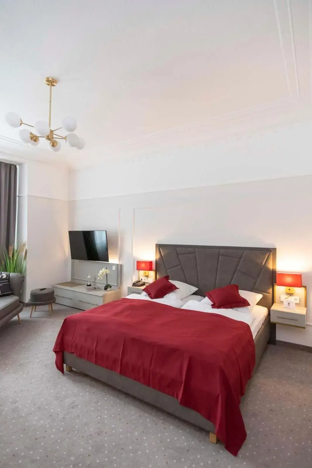 Bedroom, Bed in Star-Apart Hansa Hotel
