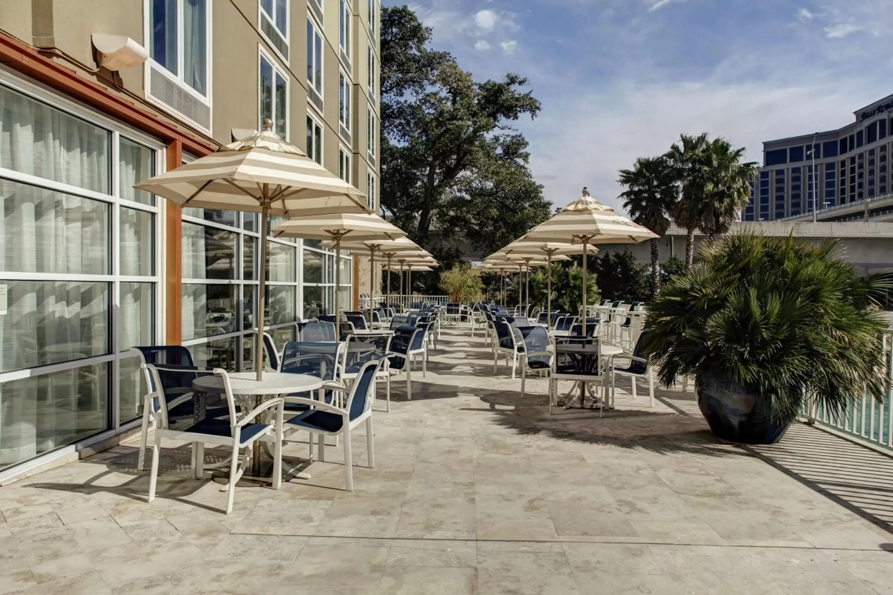 Patio in DoubleTree by Hilton Biloxi