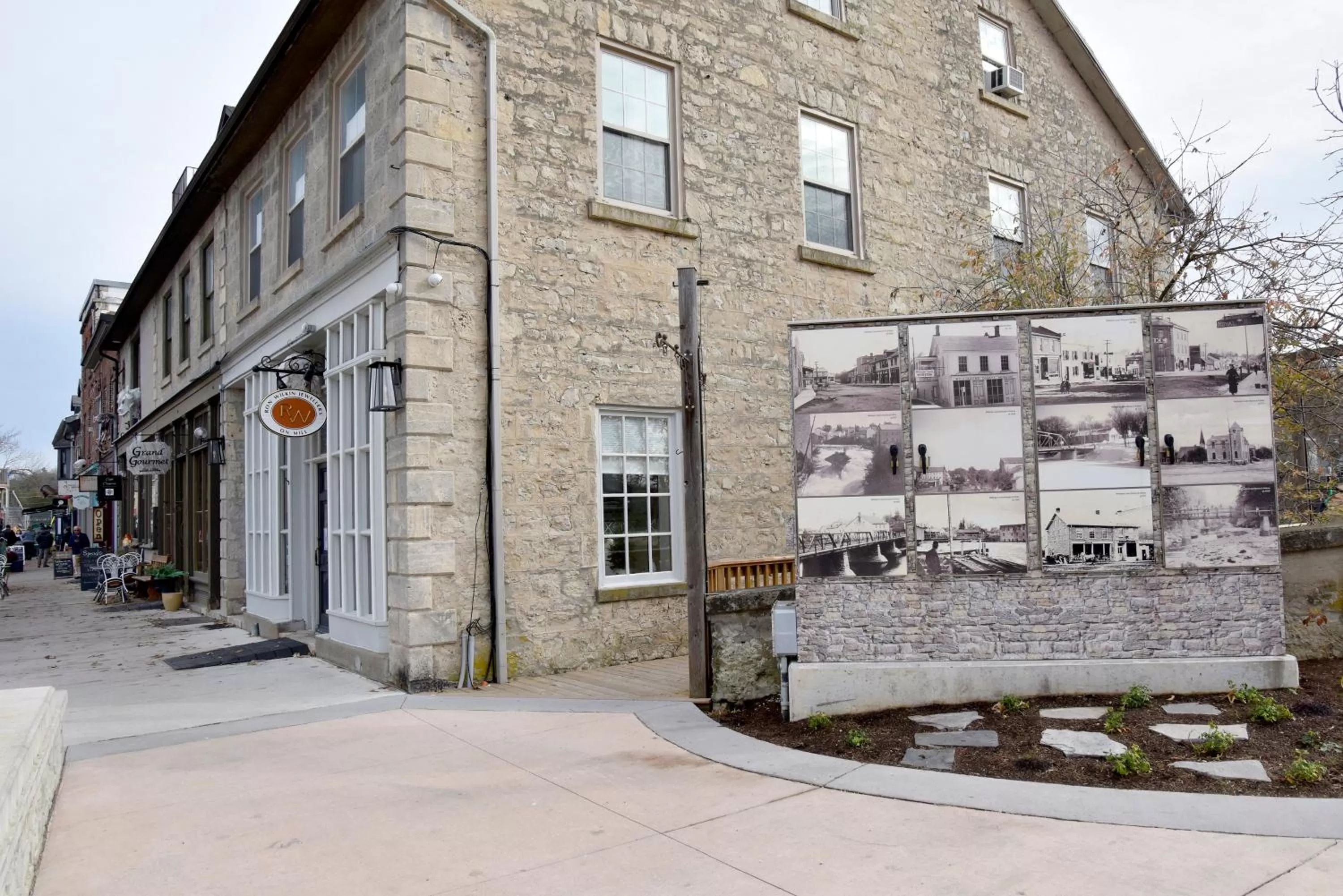 Nearby landmark in Staybridge Suites - Waterloo - St. Jacobs Area