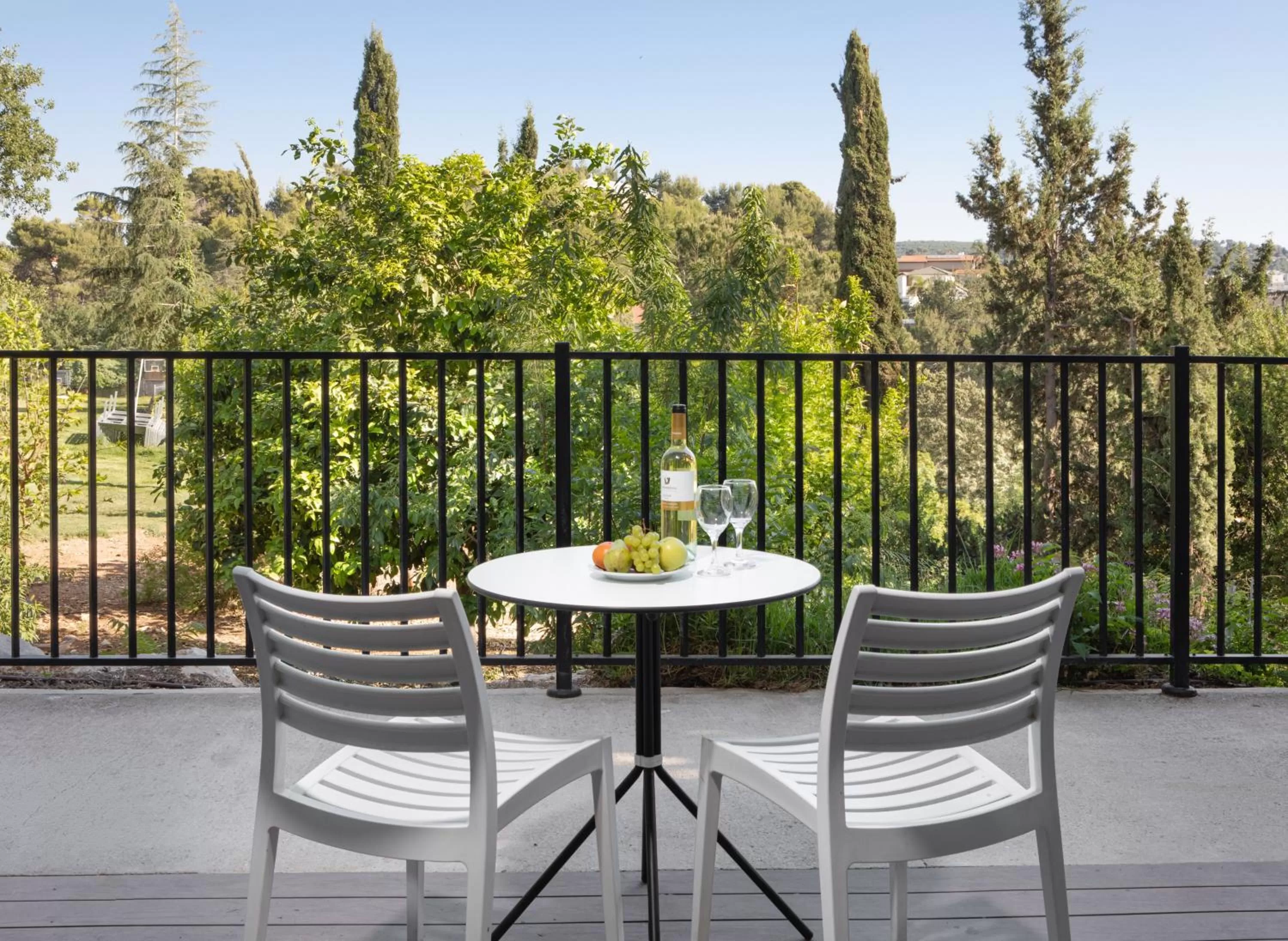 Balcony/Terrace in Hacienda Forest View Hotel