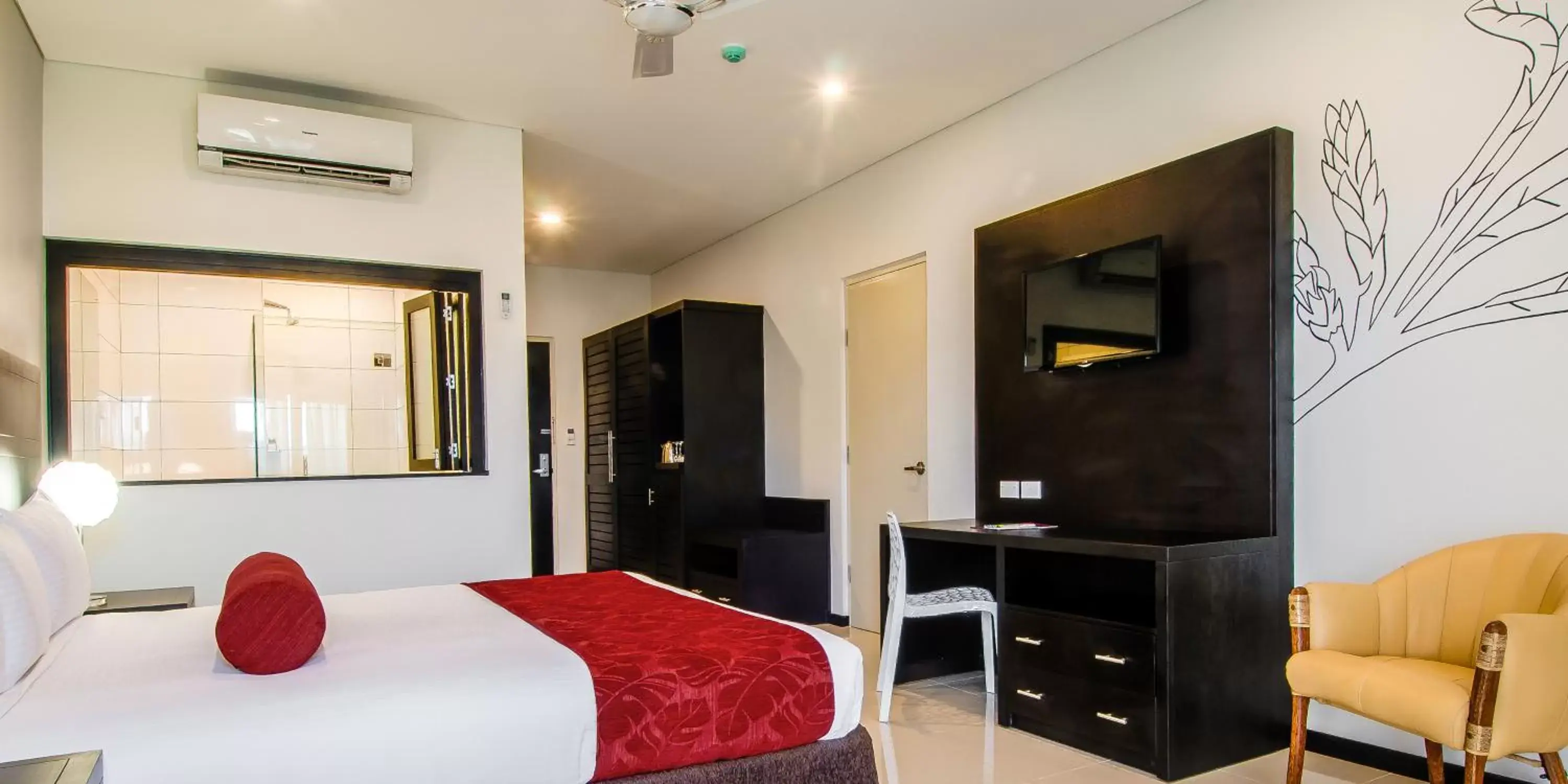 Bedroom, Bed in Tanoa Waterfront Hotel