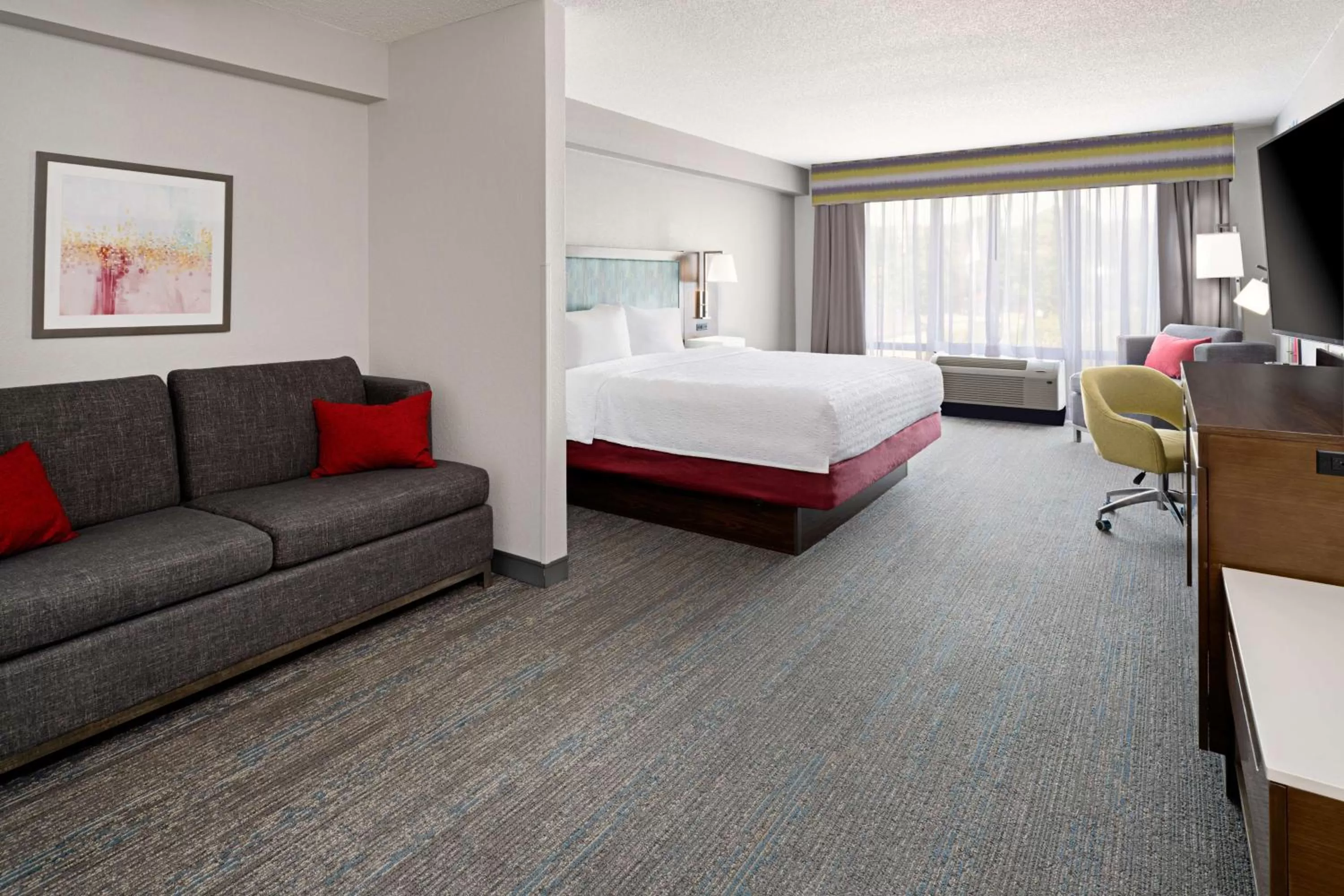 Living room, Bed in Hampton Inn Richmond-SW Hull Street