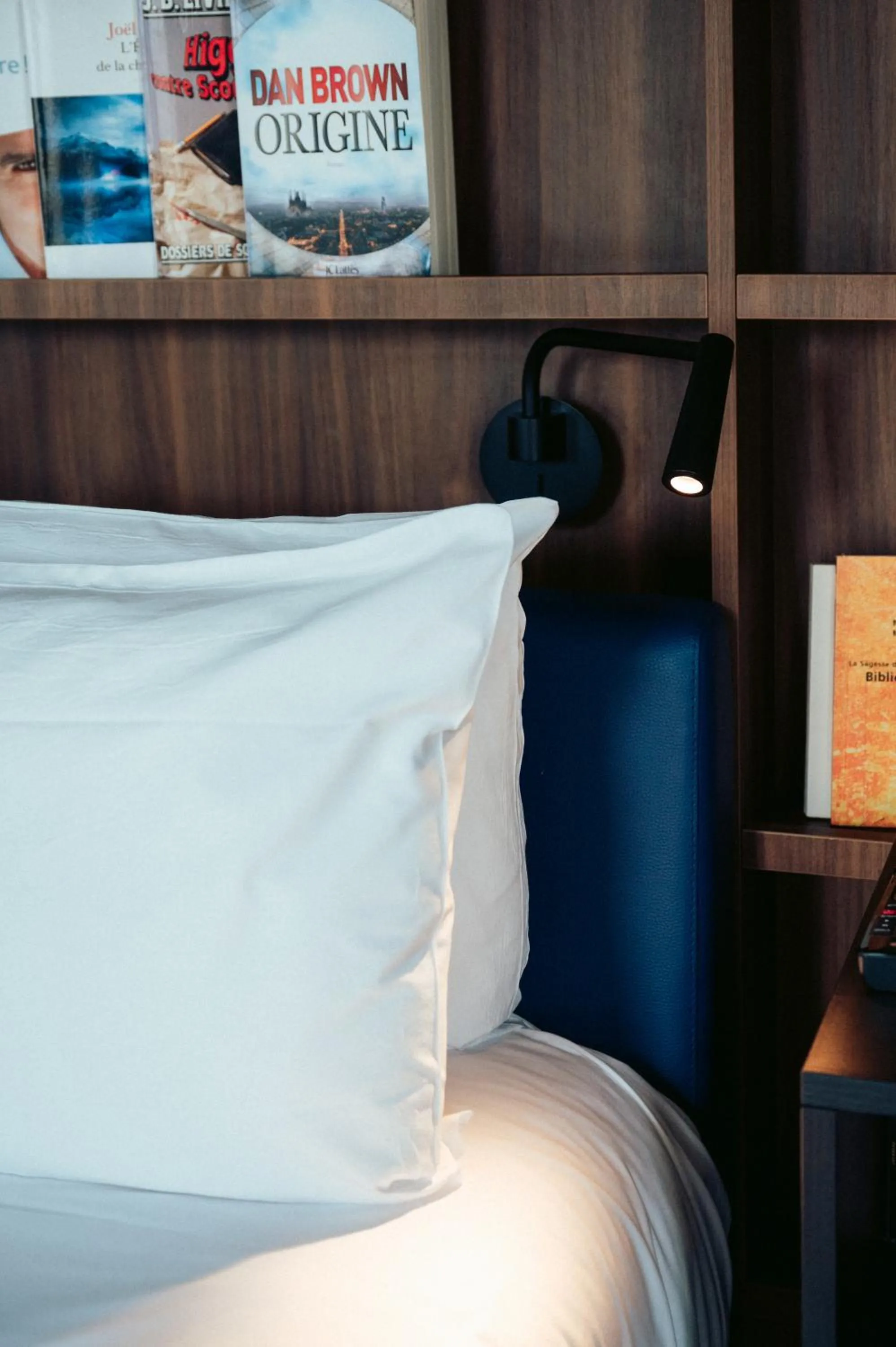 Decorative detail, Bed in JOST Hôtel Bordeaux Centre Gare Saint Jean