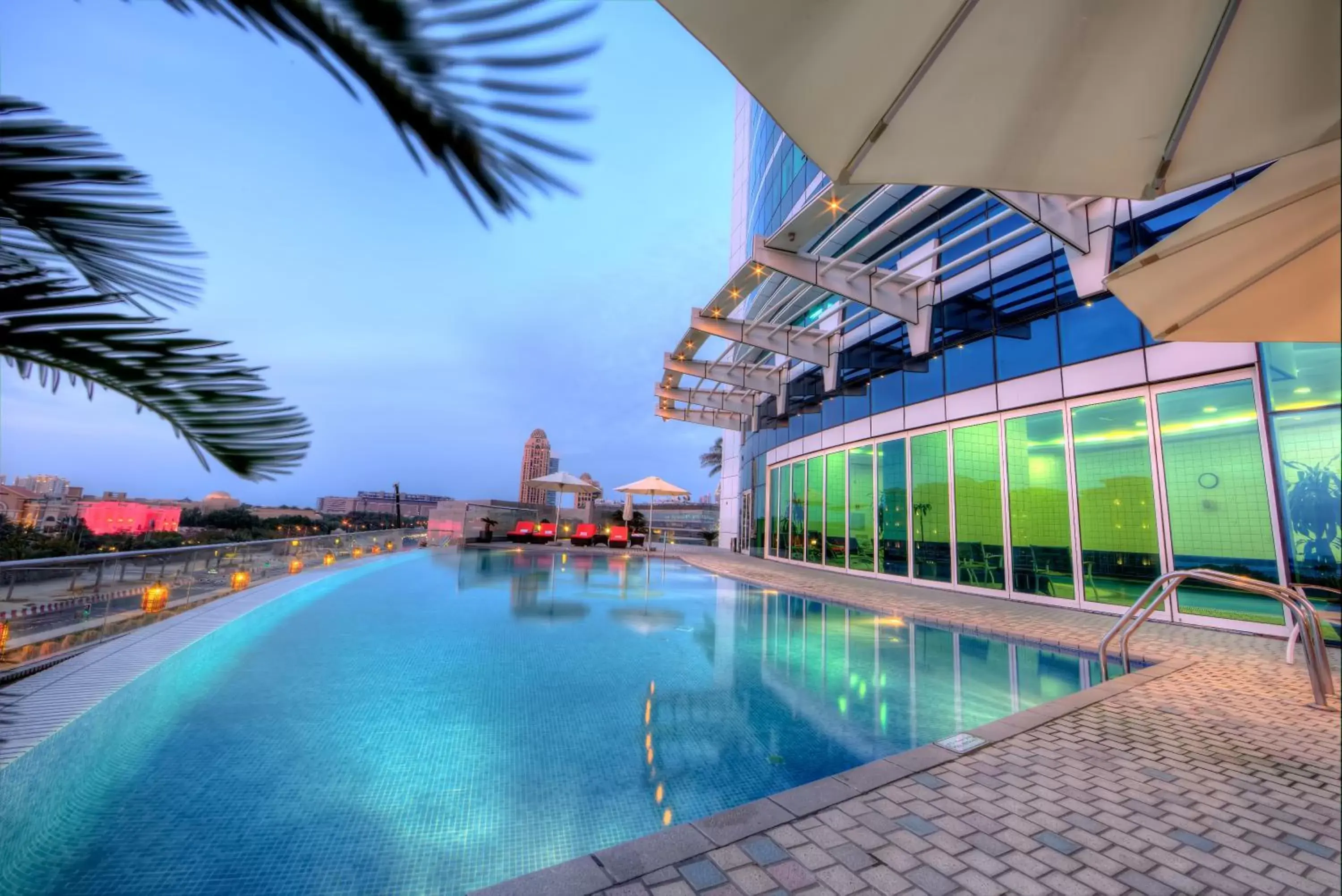 Swimming Pool in Tamani Marina Hotel & Apartments