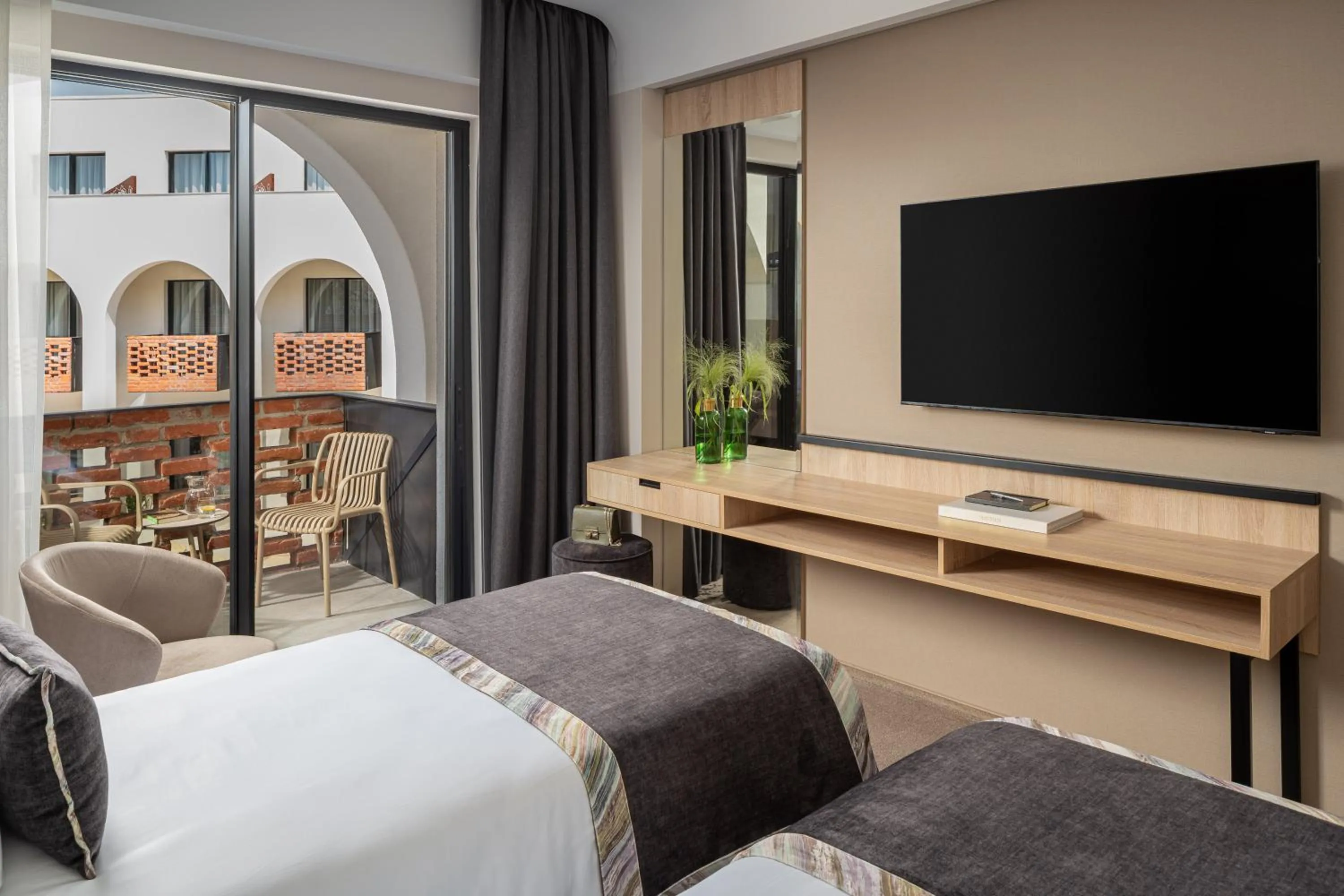 Mercure Conacul Cozieni