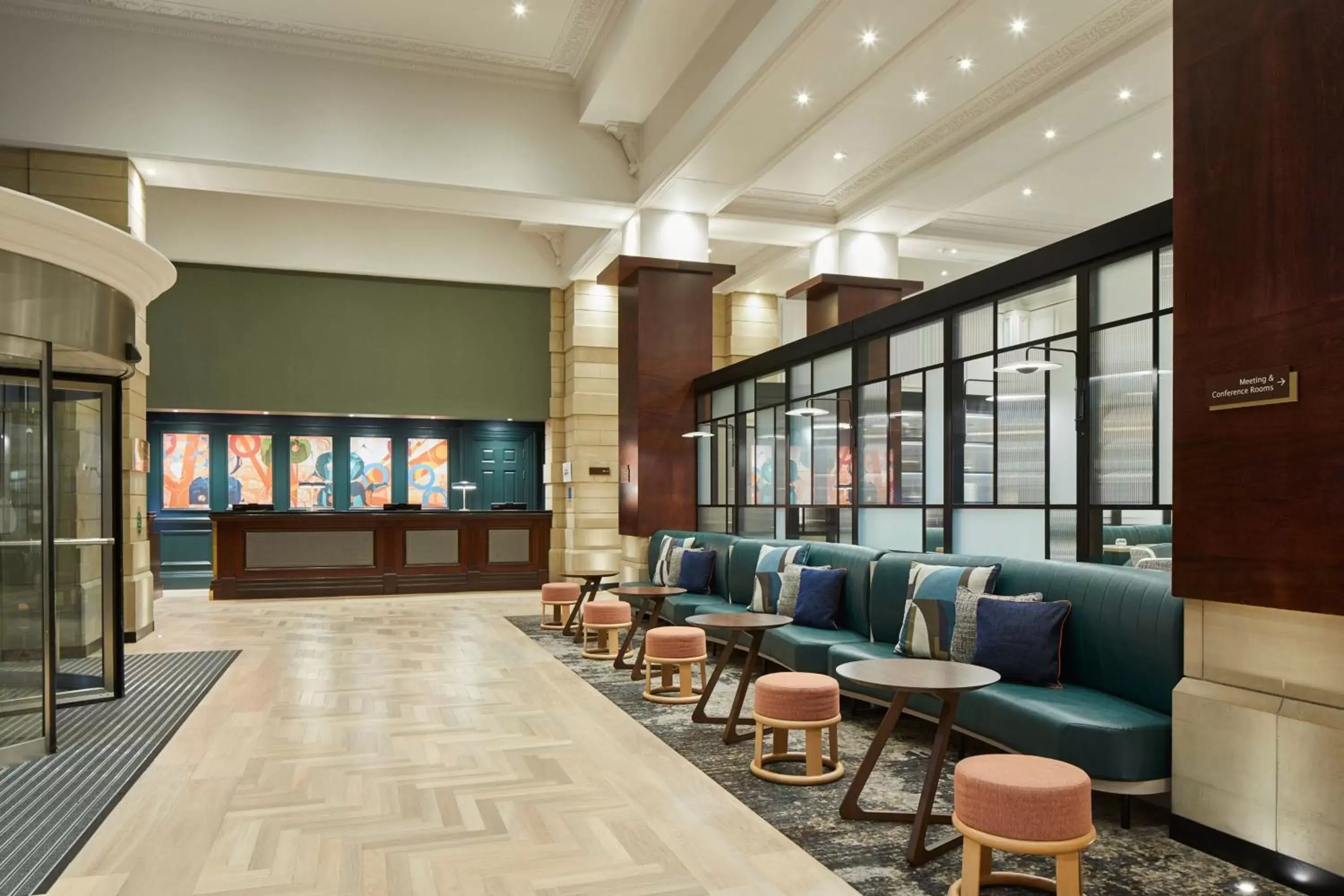 Lobby or reception, Lounge/Bar in Leeds Marriott Hotel