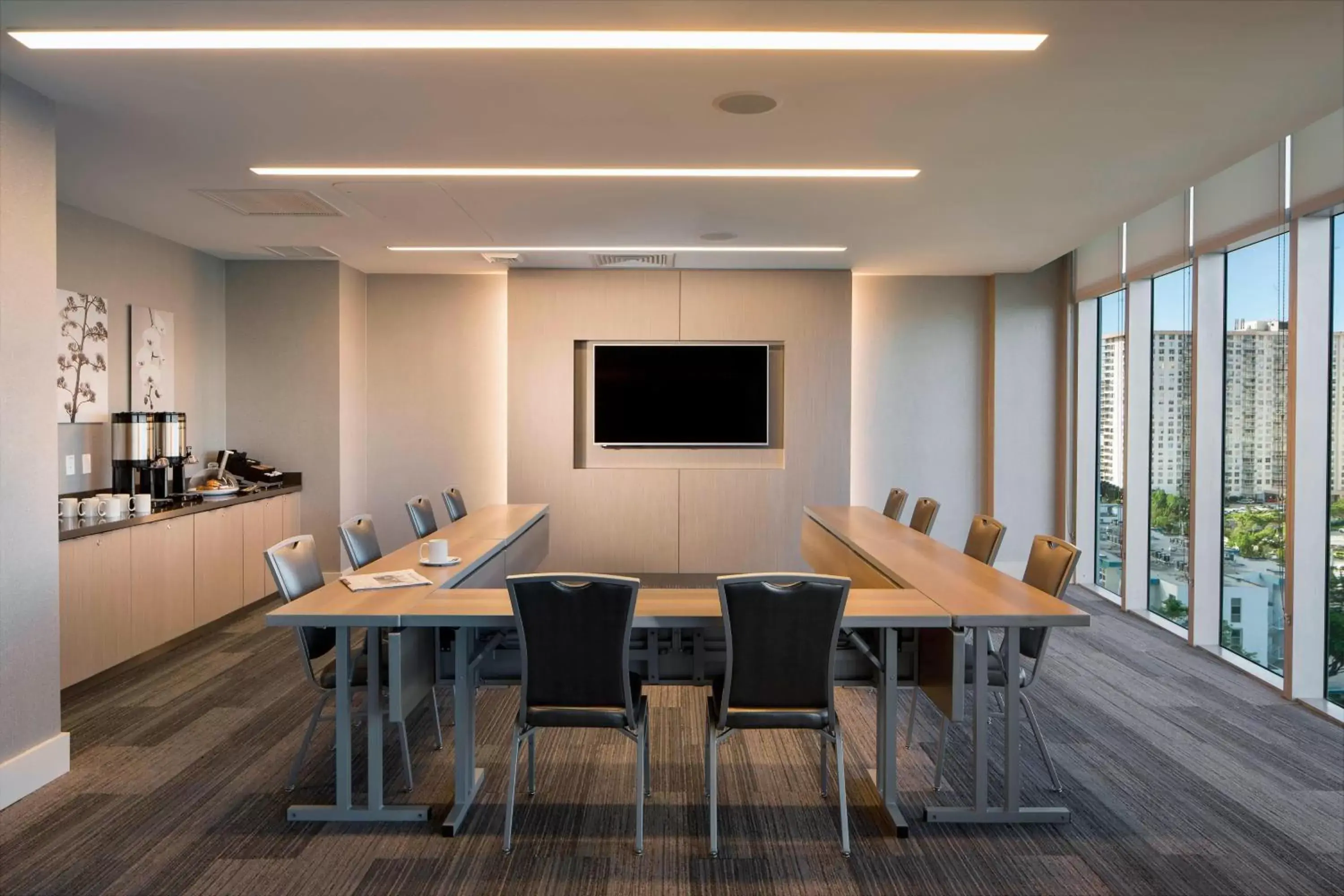 Meeting/conference room in Residence Inn Miami Sunny Isles Beach