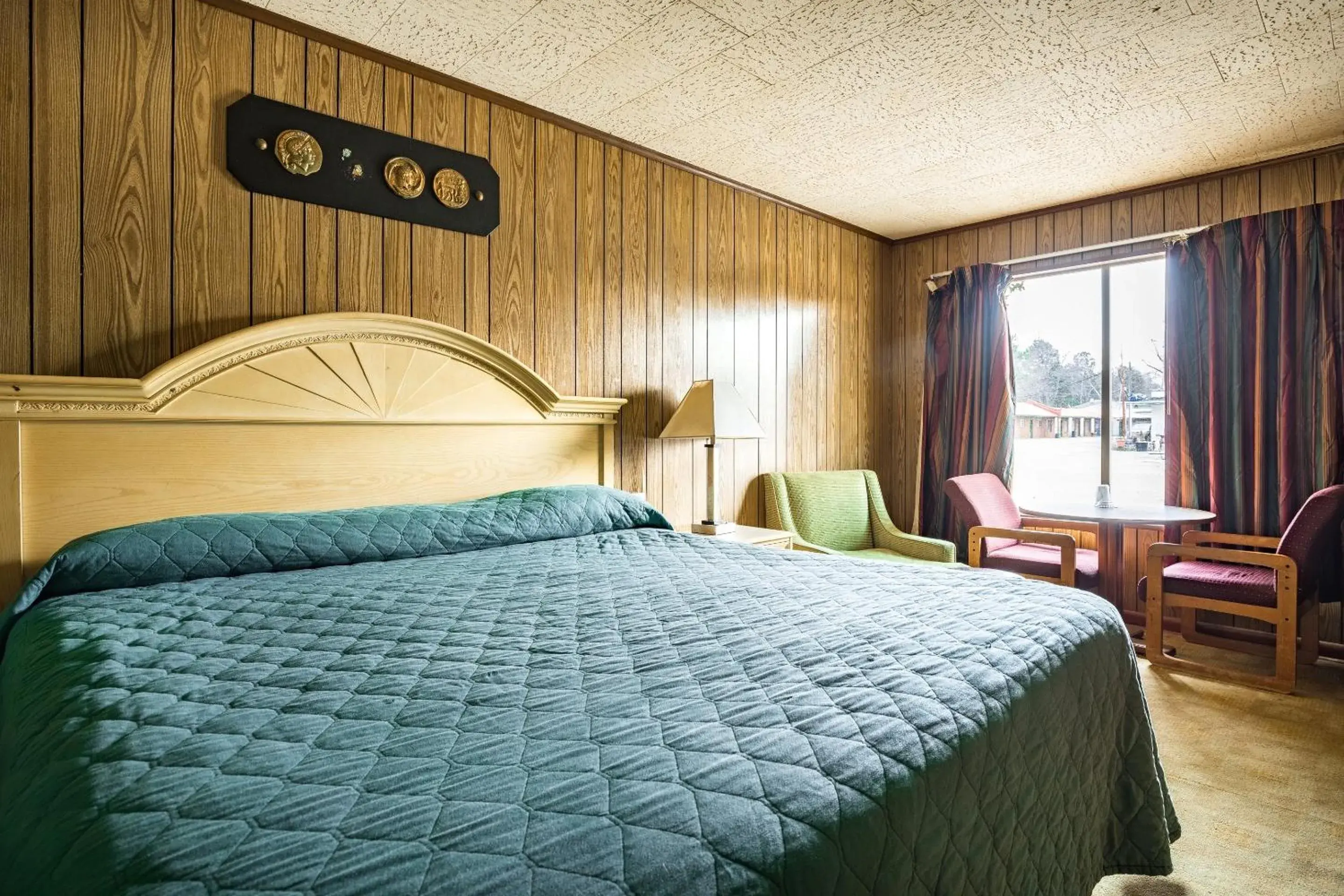 Bedroom, Bed in OYO Hotel Holly Springs MS