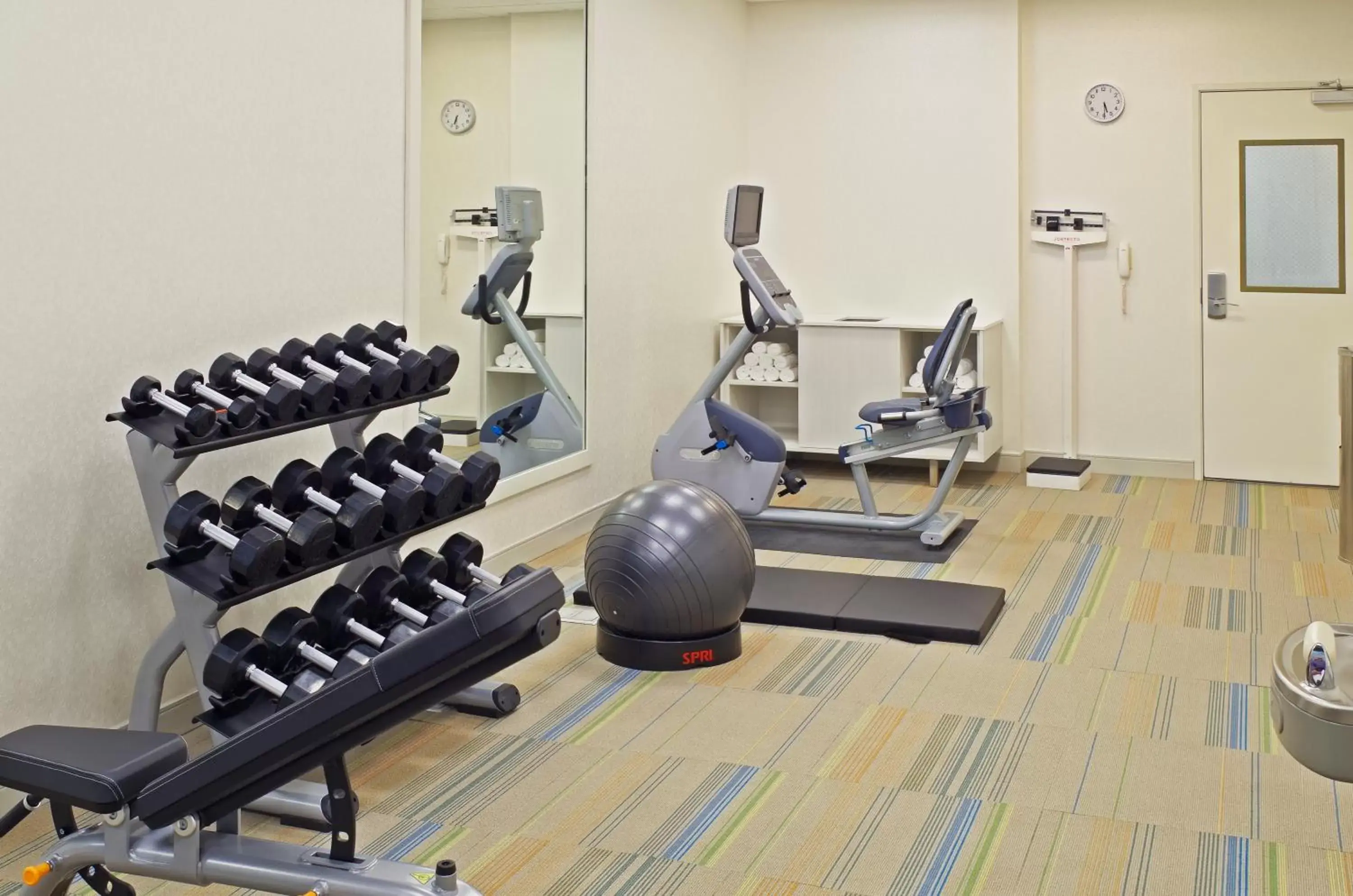 Spa and wellness centre/facilities, Fitness Center/Facilities in Holiday Inn Express & Suites - Phoenix North - Scottsdale, an IHG Hotel