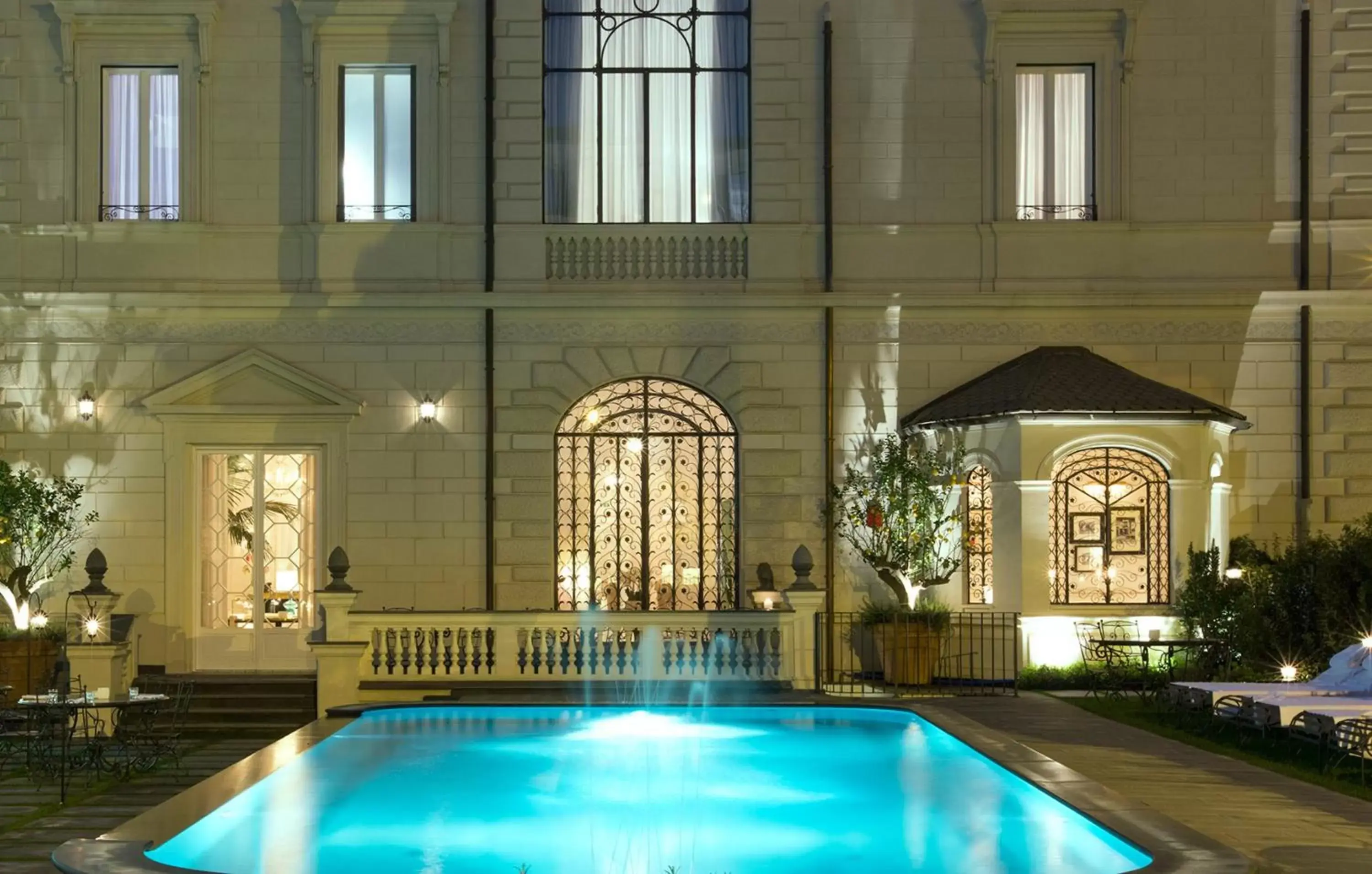 Swimming Pool in Palazzo Dama - Preferred Hotels & Resorts