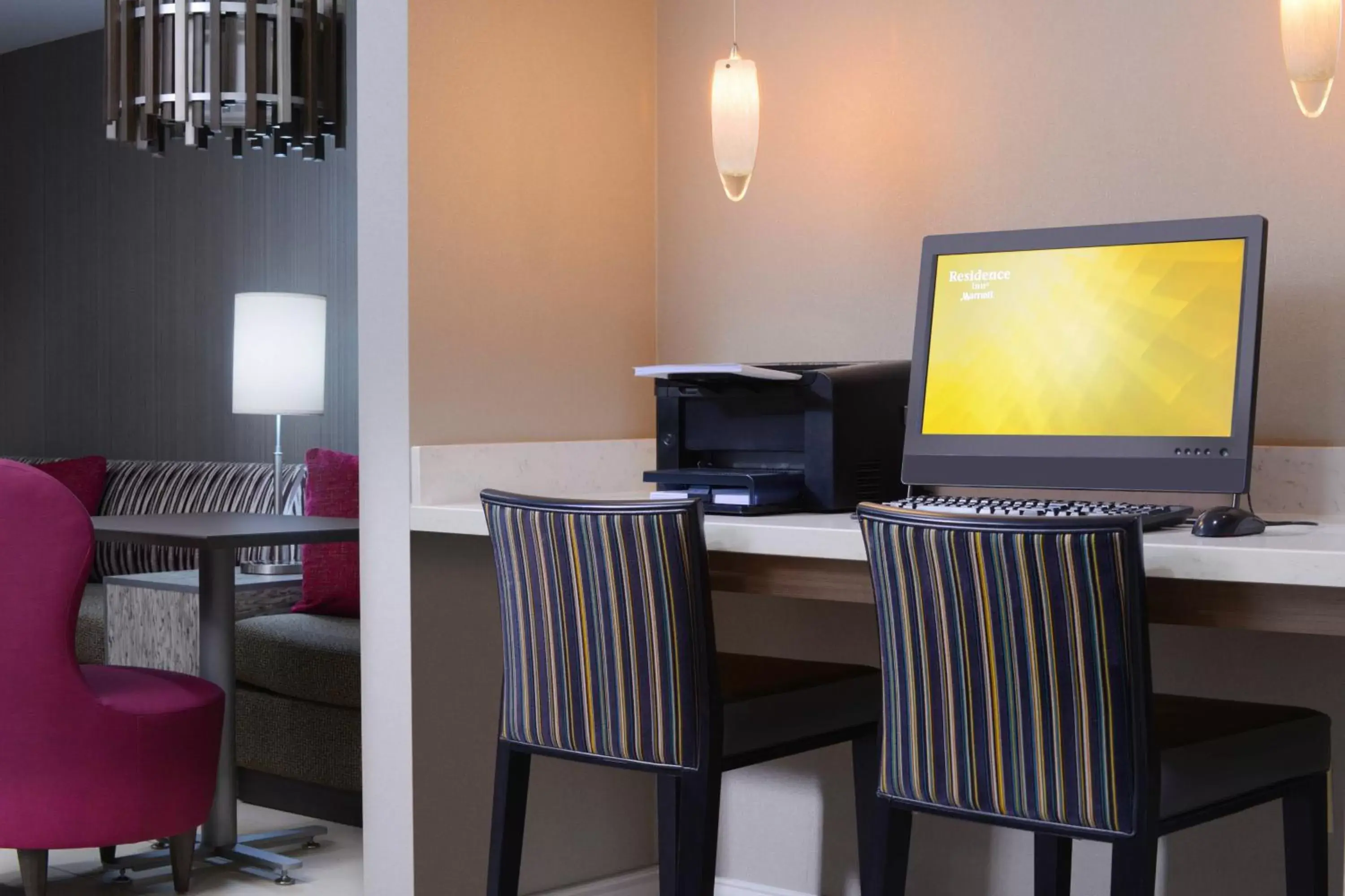 Business facilities, TV/Entertainment Center in Residence Inn by Marriott San Antonio Airport/Alamo Heights