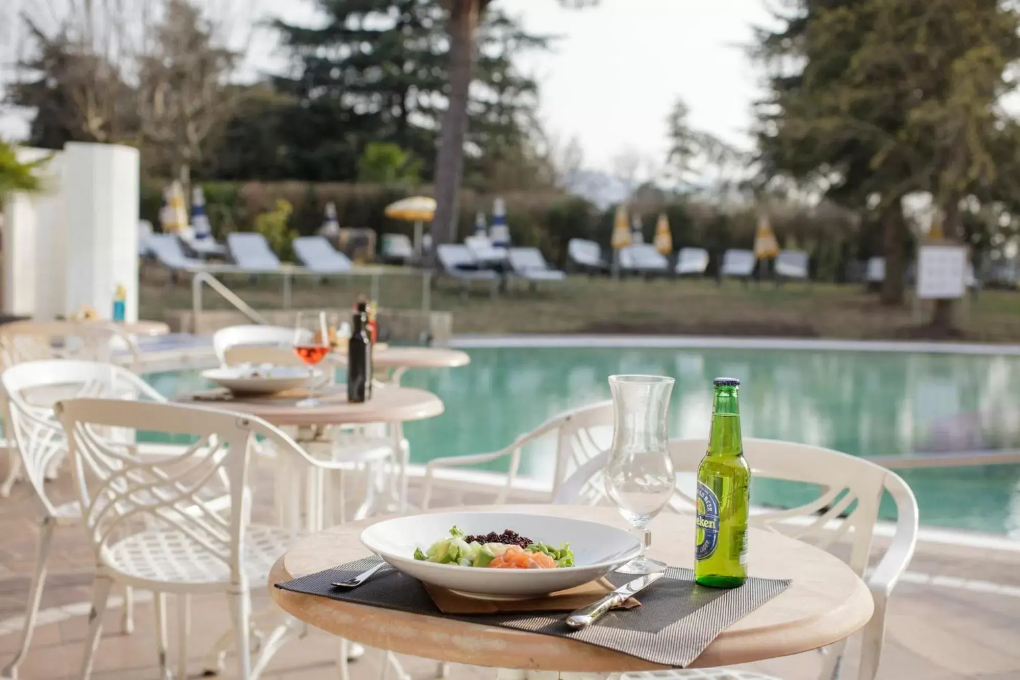 Lounge or bar in Galzignano Resort Terme & Golf - Hotel Sporting Lounge or bar in Galzignano Resort Terme & Golf - Hotel Sporting