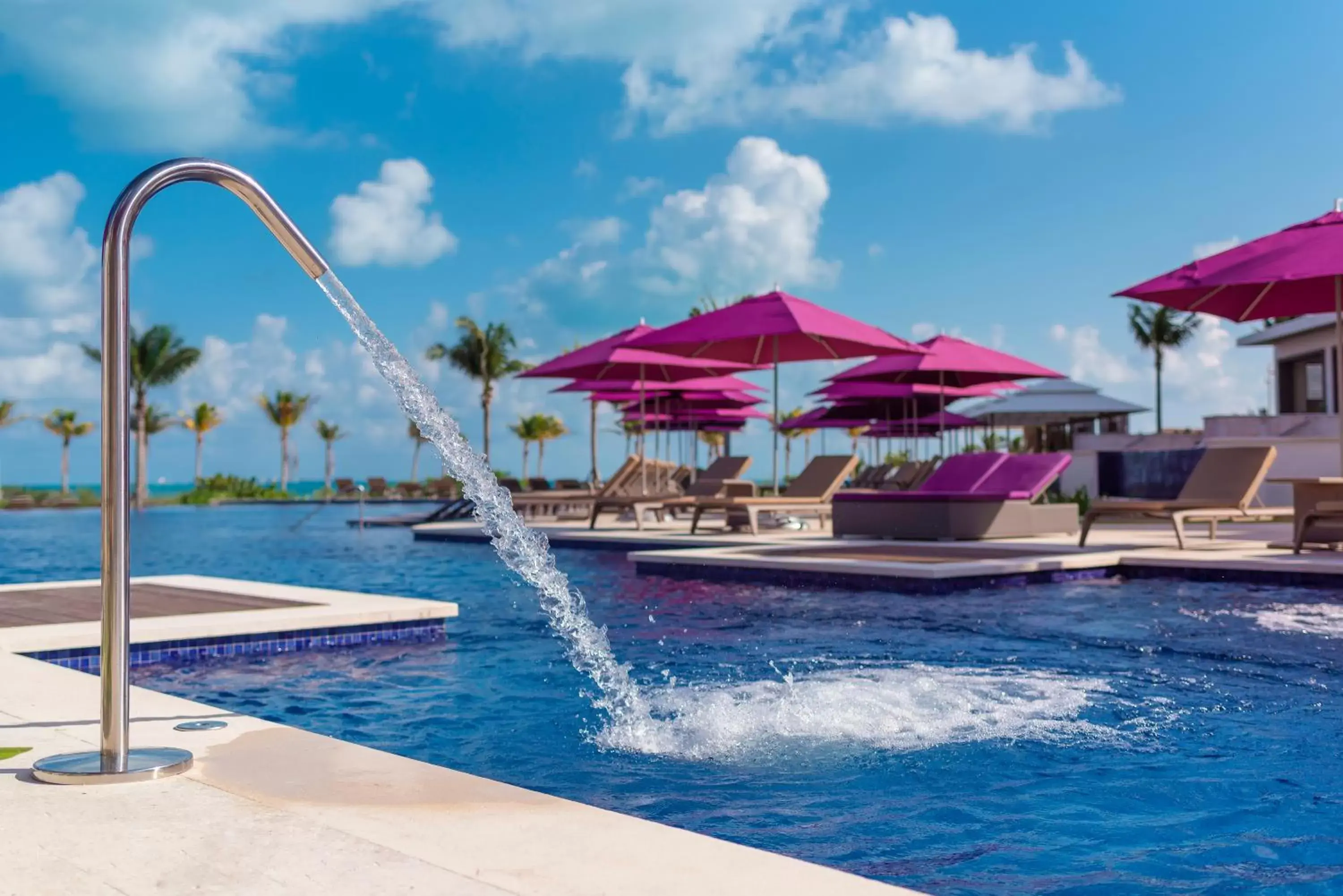 Swimming Pool in Planet Hollywood Cancun, An Autograph Collection All-Inclusive Resort