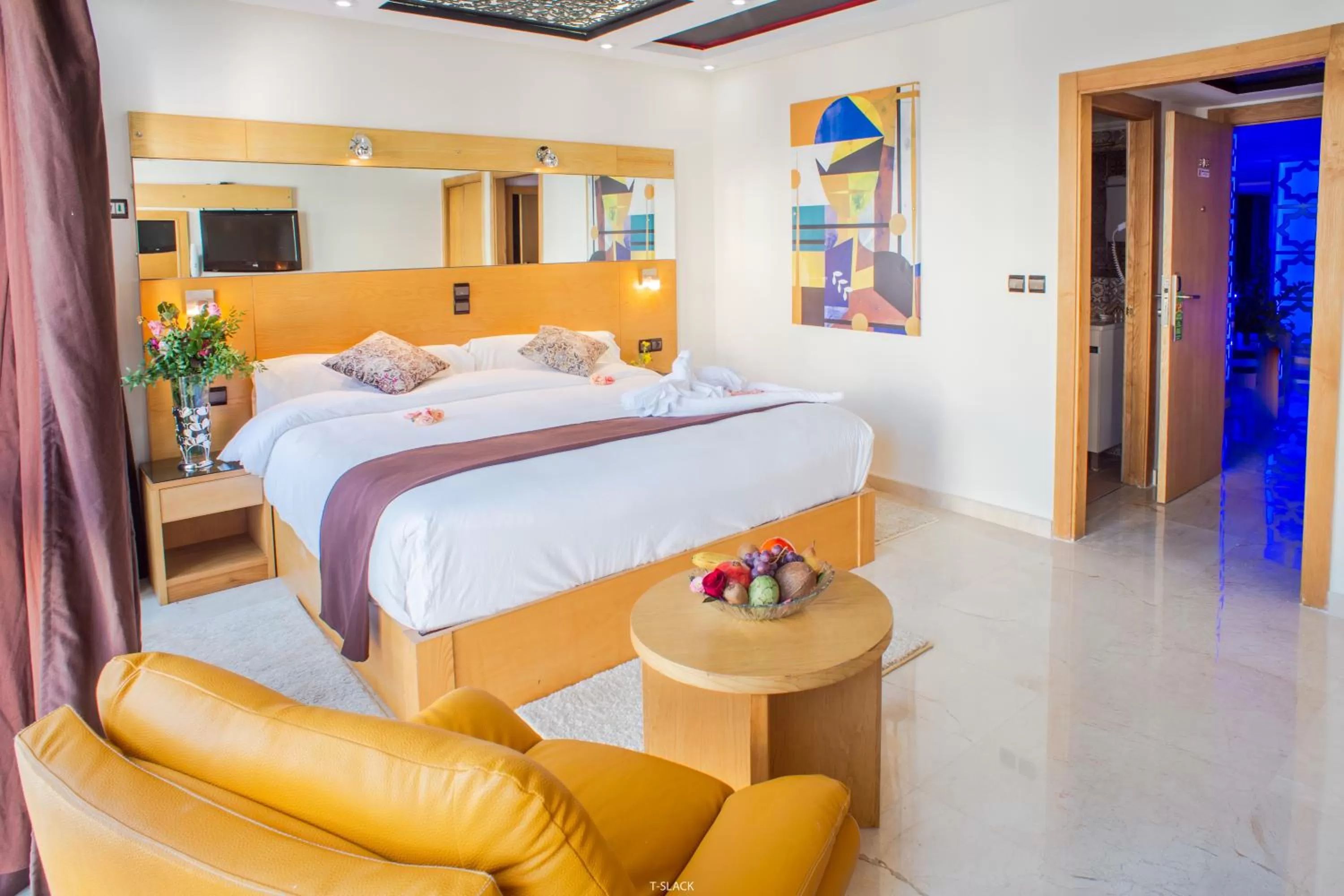 Steam room, Bed in Hôtel Tanjah Flandria