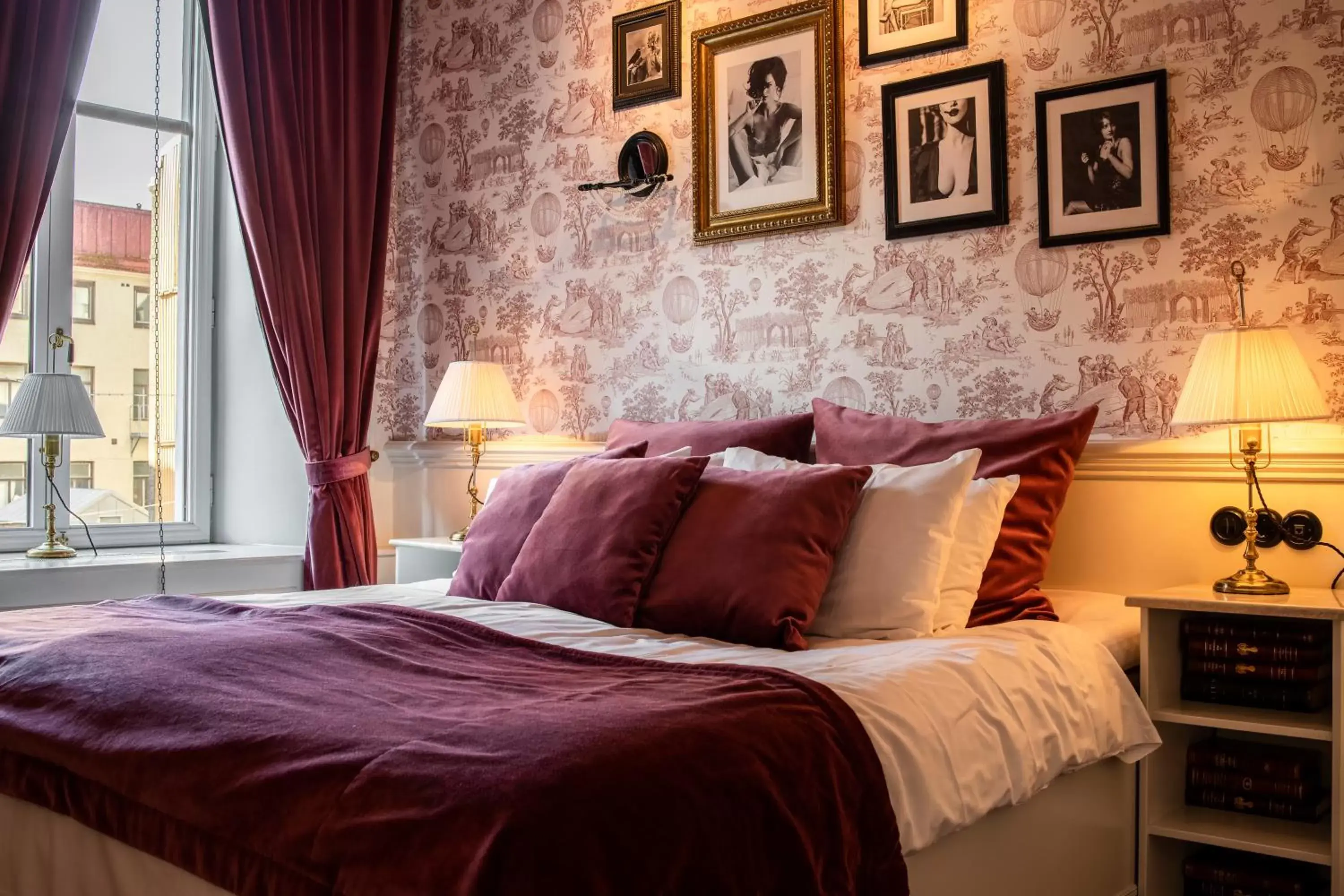 Bedroom, Bed in Hotel Pigalle