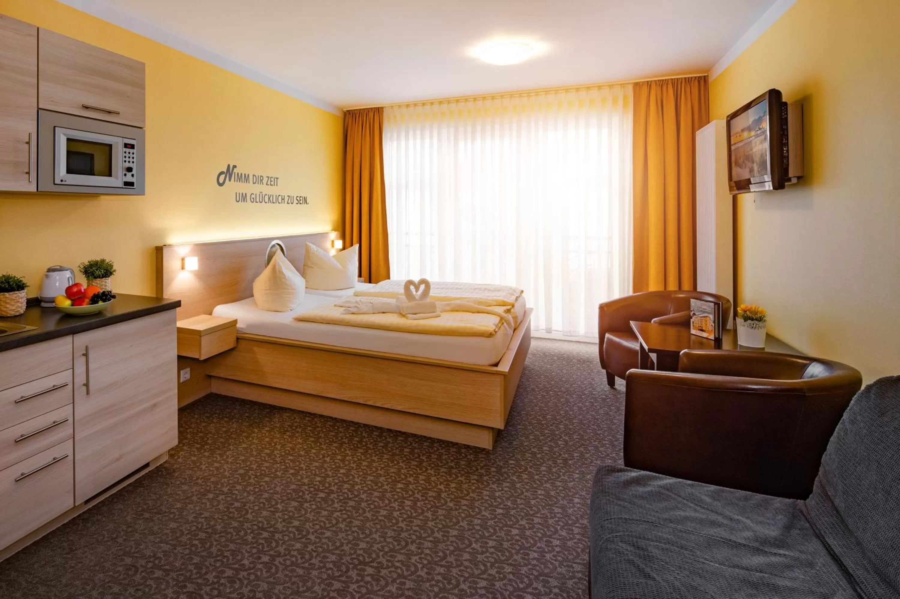 Comfort Double Room with Pantry Kitchen in Aparthotel Strandhus