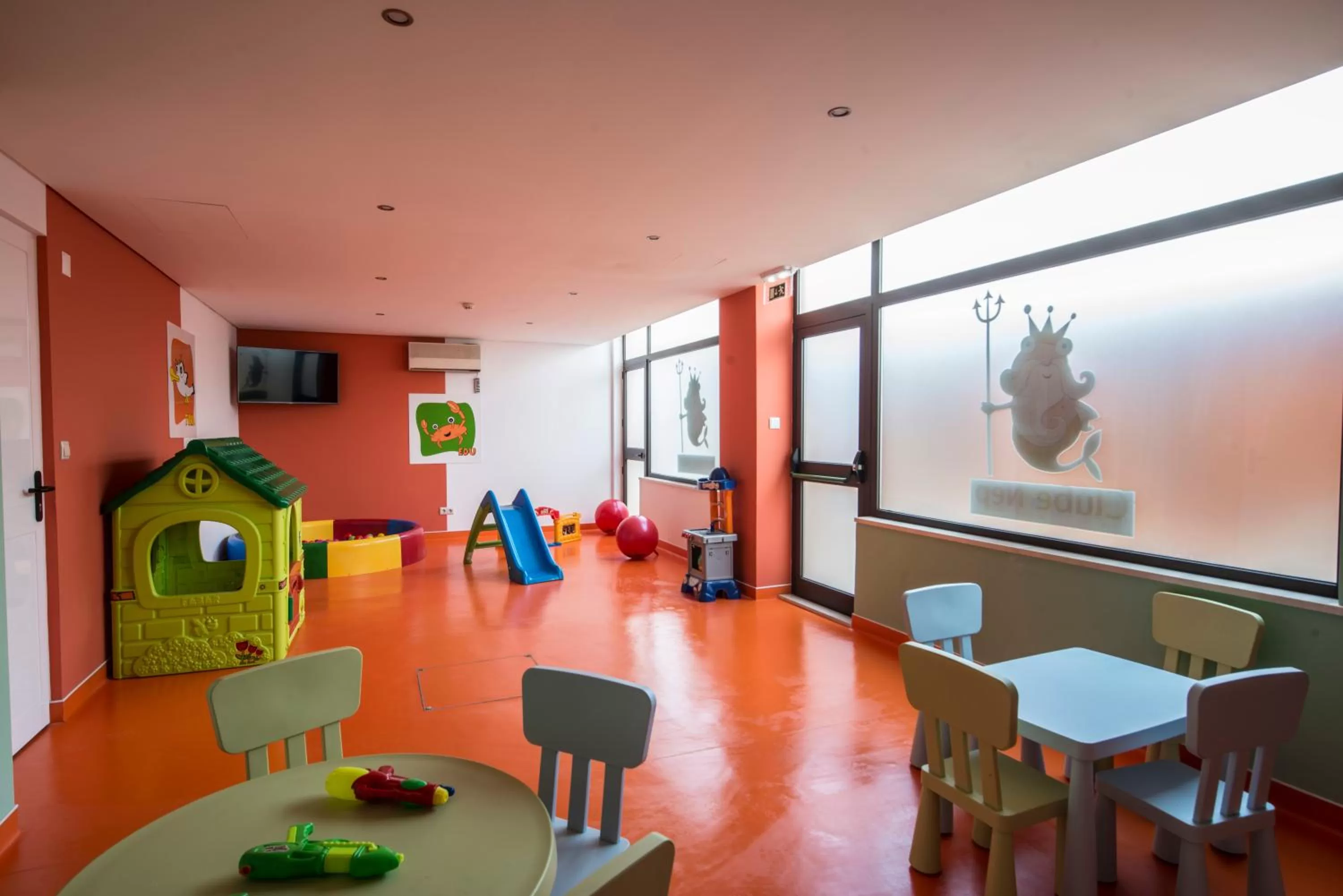 TV and multimedia in Vila Gale Atlantico