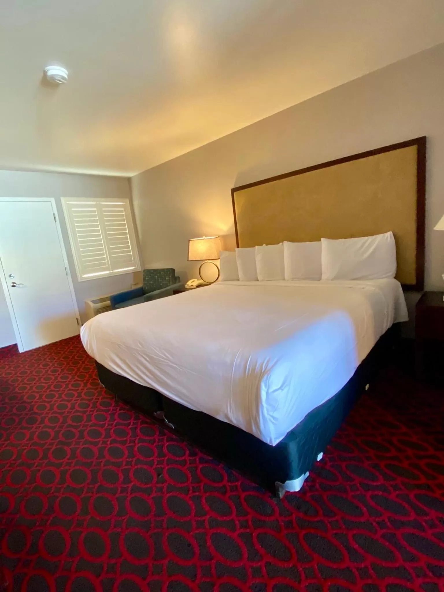 Bed in Morro Shores Inn And Suites