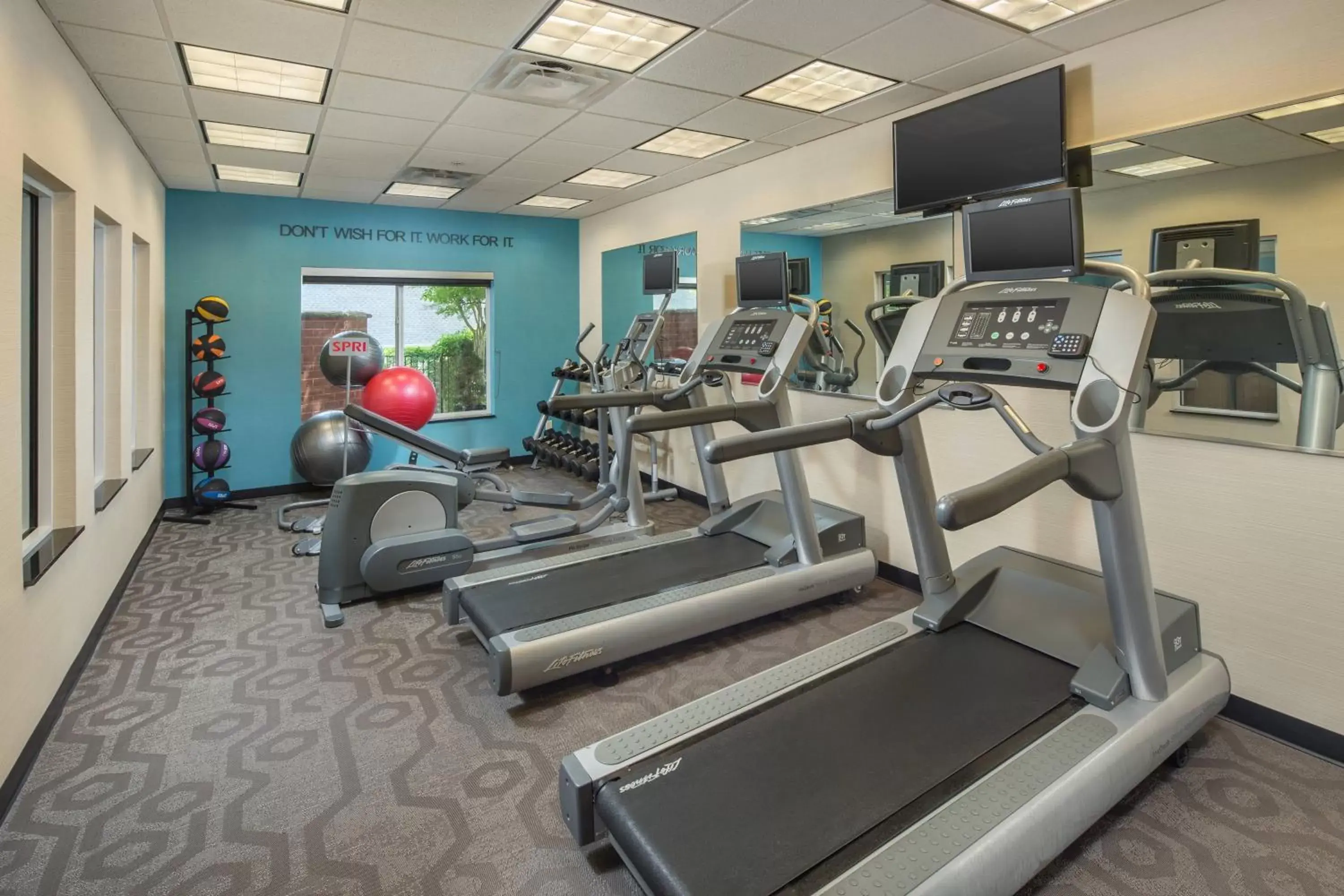 Fitness centre/facilities, Fitness Center/Facilities in Fairfield Inn and Suites Cleveland