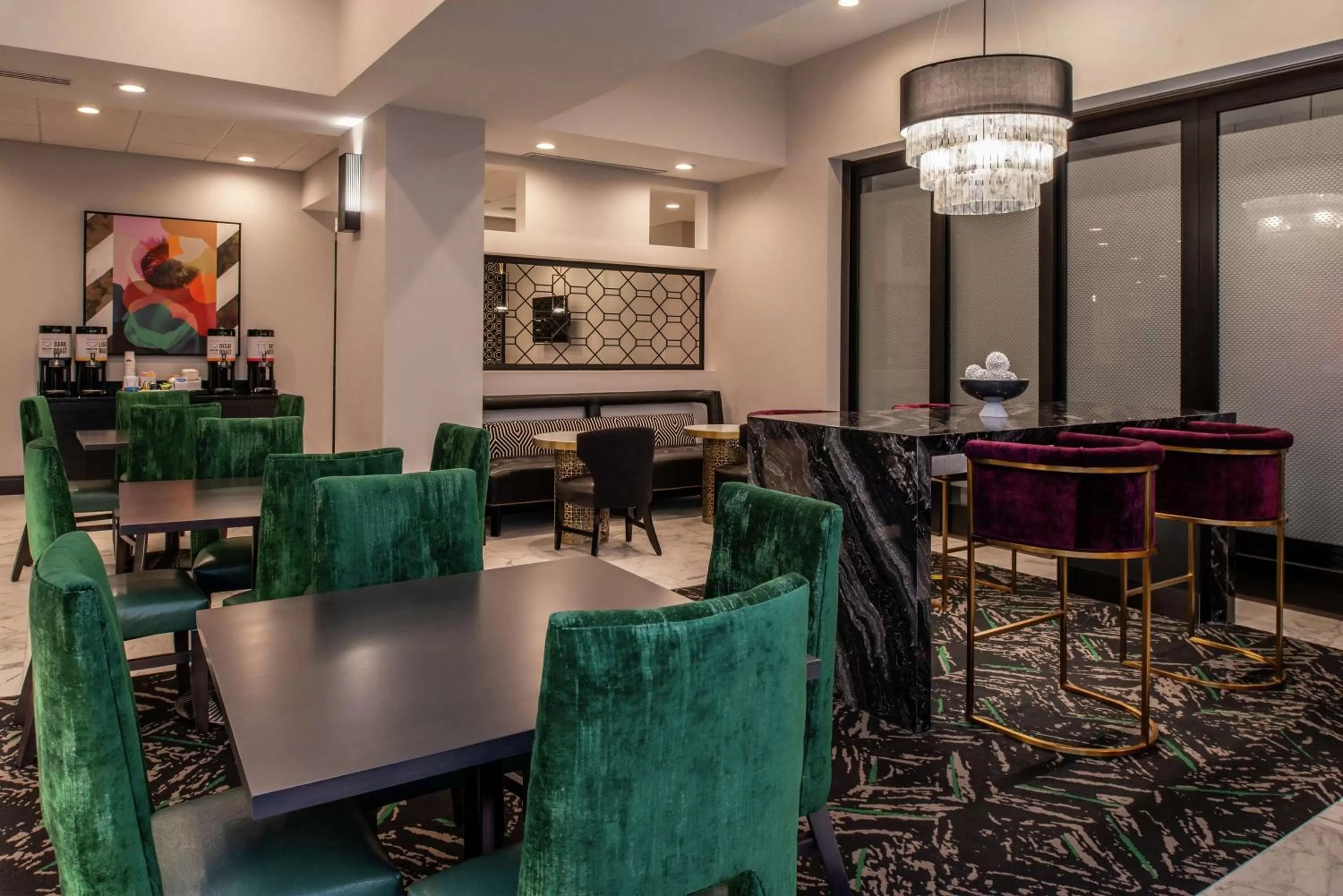 Breakfast in Hampton Inn & Suites Winston-Salem Downtown